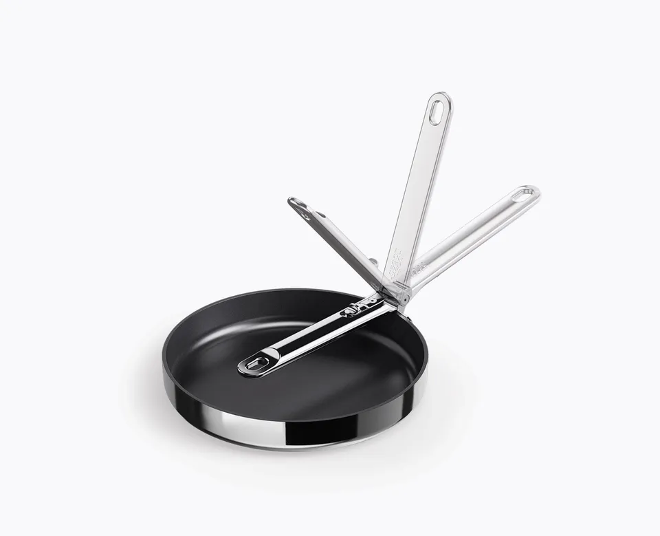 joseph-joseph-space-steel-folding-handle-non-stick-24cm-frying-pan image 1