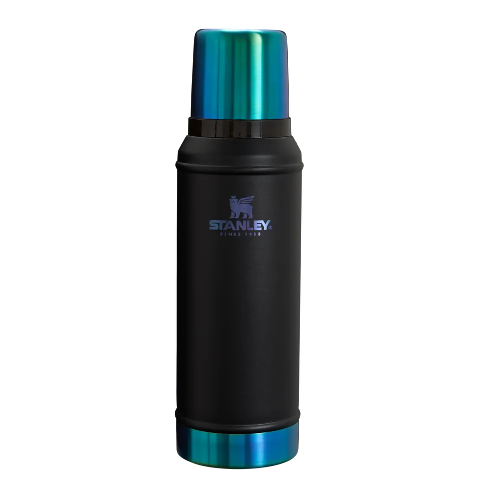 stanley-1913-the-black-chroma-classic-legendary-bottle-1-0-qt image 1