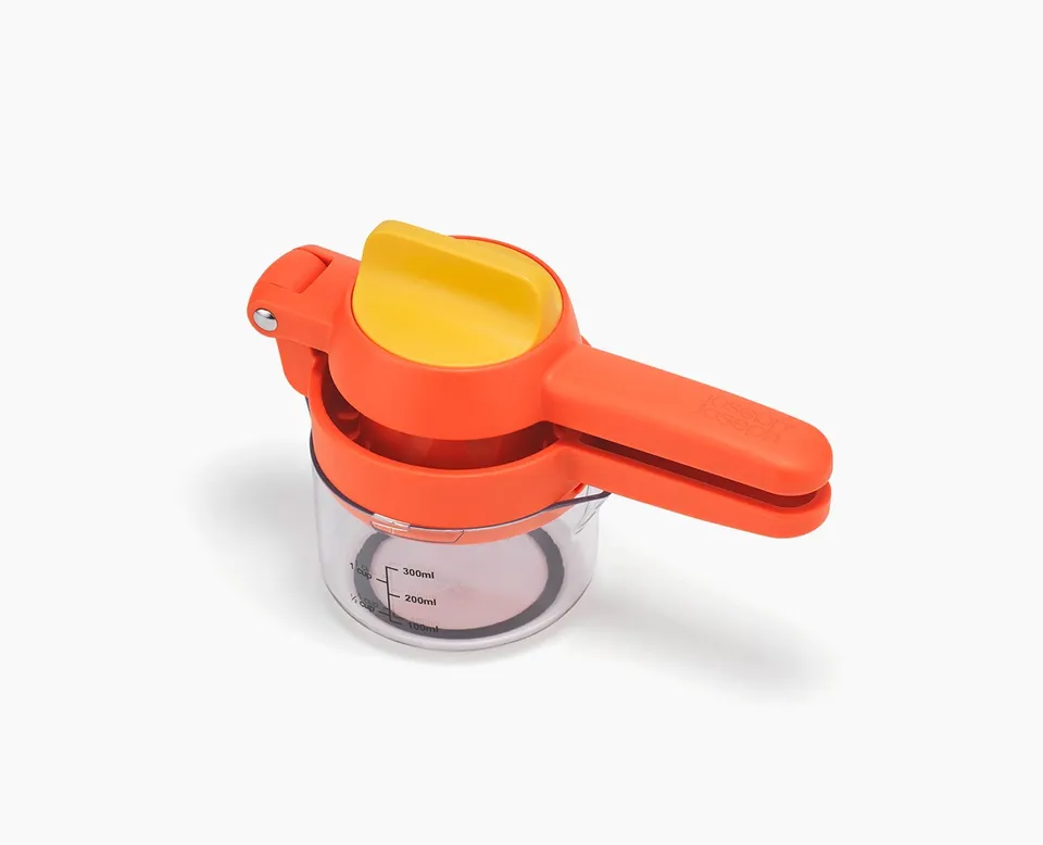 joseph-joseph-juicemax-plus-dual-action-citrus-press-with-measuring-cup image 1