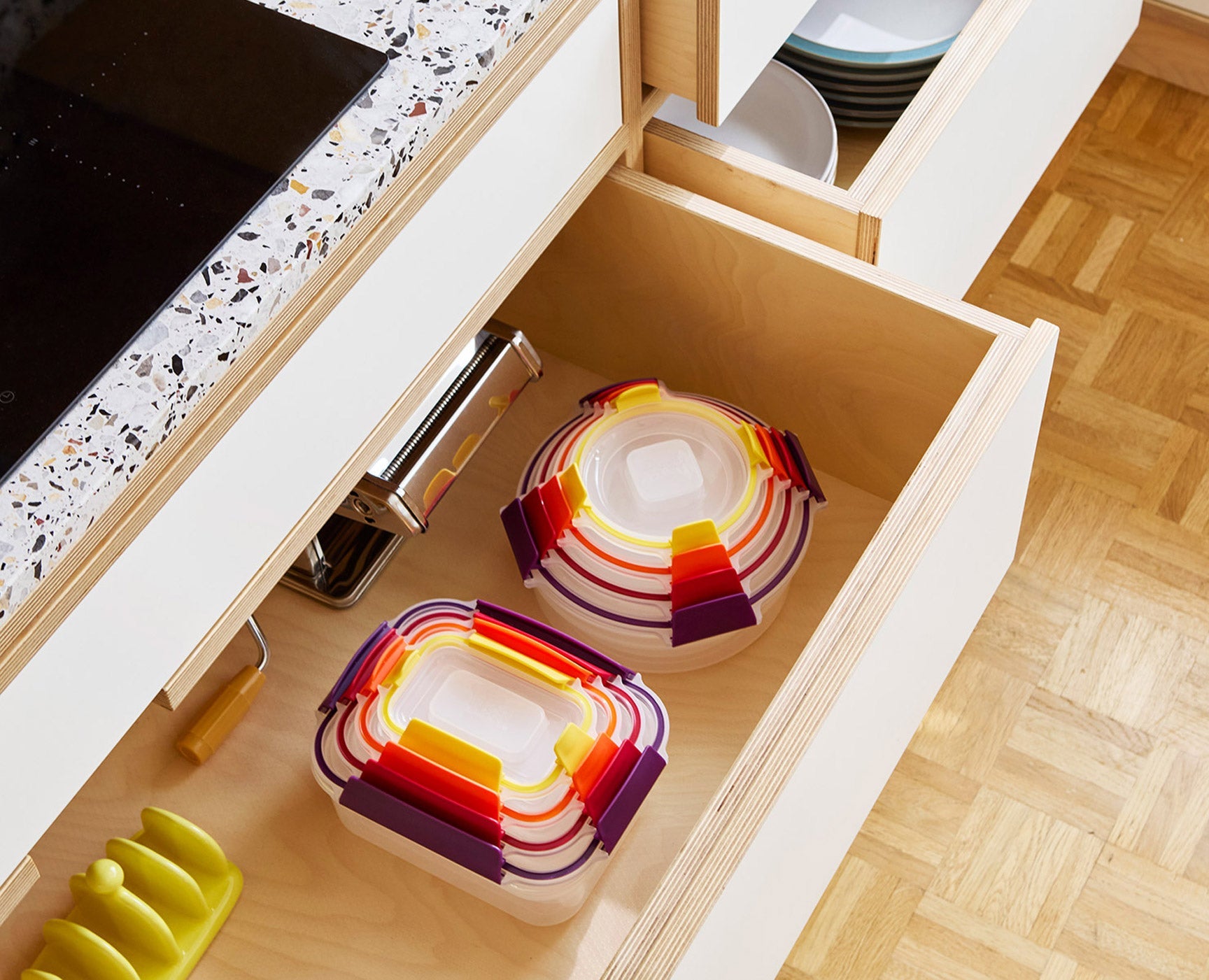 joseph-joseph-nest-lock-8-piece-multicolour-food-container-set-airtight-and-spac image 3