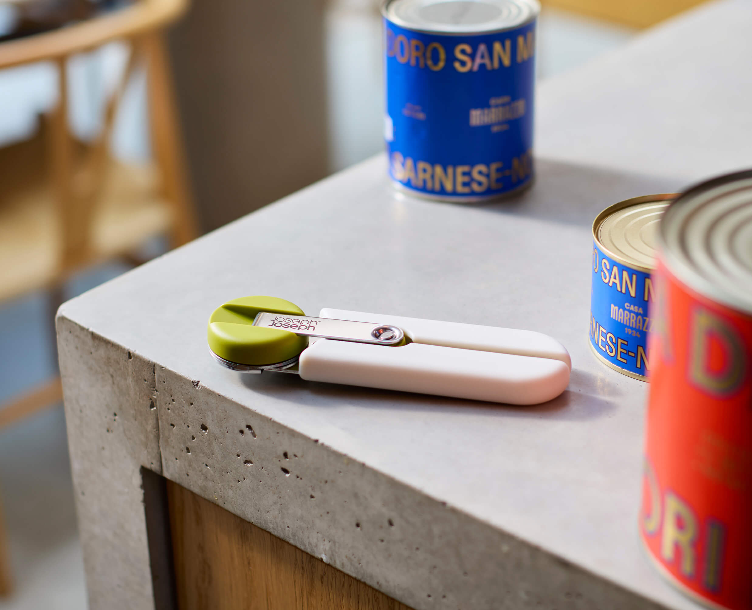 joseph-joseph-goround-easy-open-can-opener-ergonomic-safety-cutting-mechanism image 2