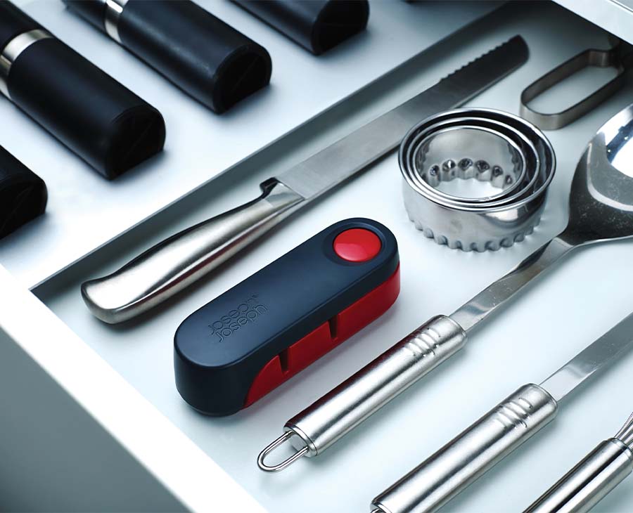 joseph-joseph-rota-red-folding-knife-sharpener-swivel-design-twin-ceramic-wheels image 2