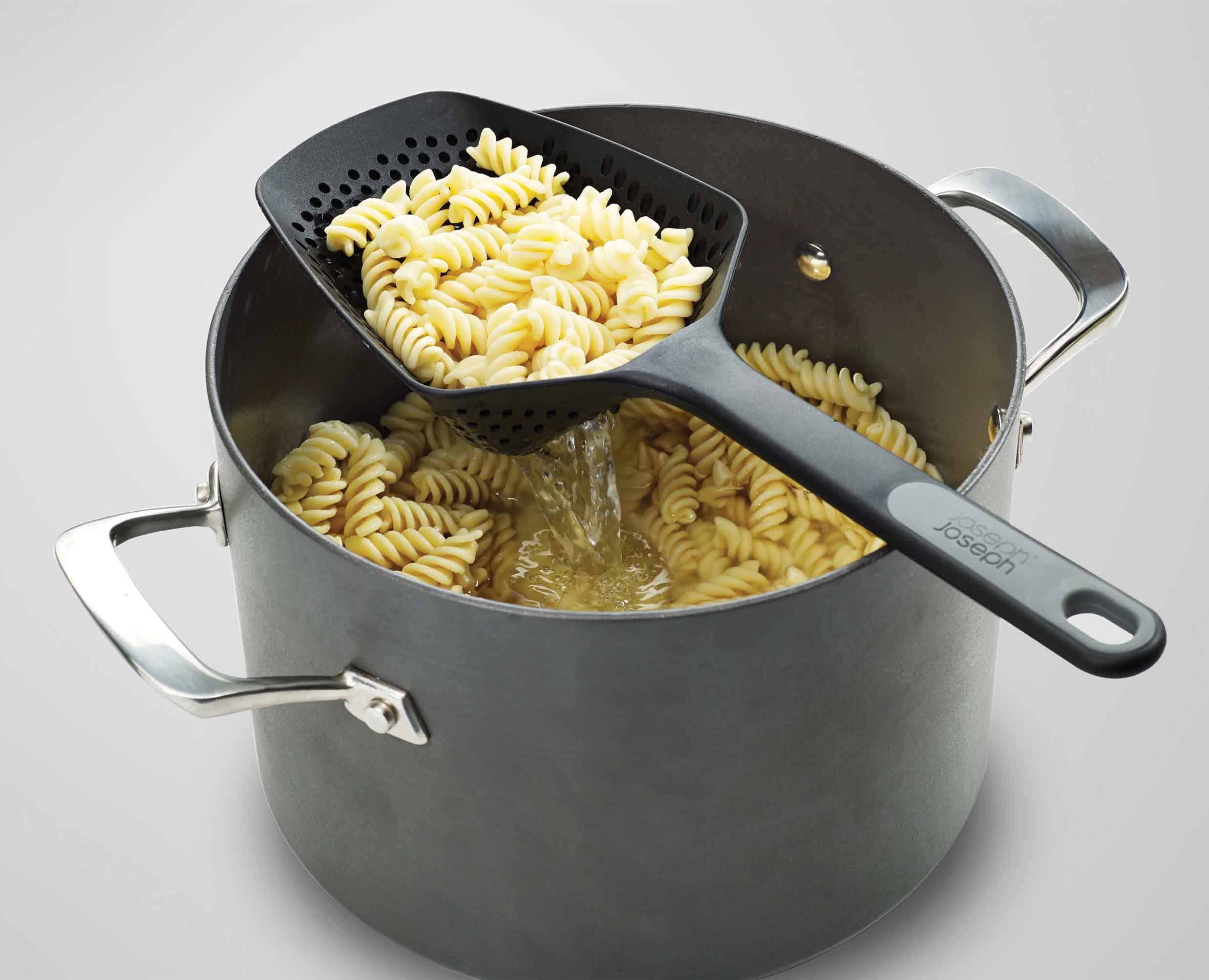 joseph-joseph-scoop-plus-black-colander-heat-resistant-nylon-strainer-for-pasta- image 3