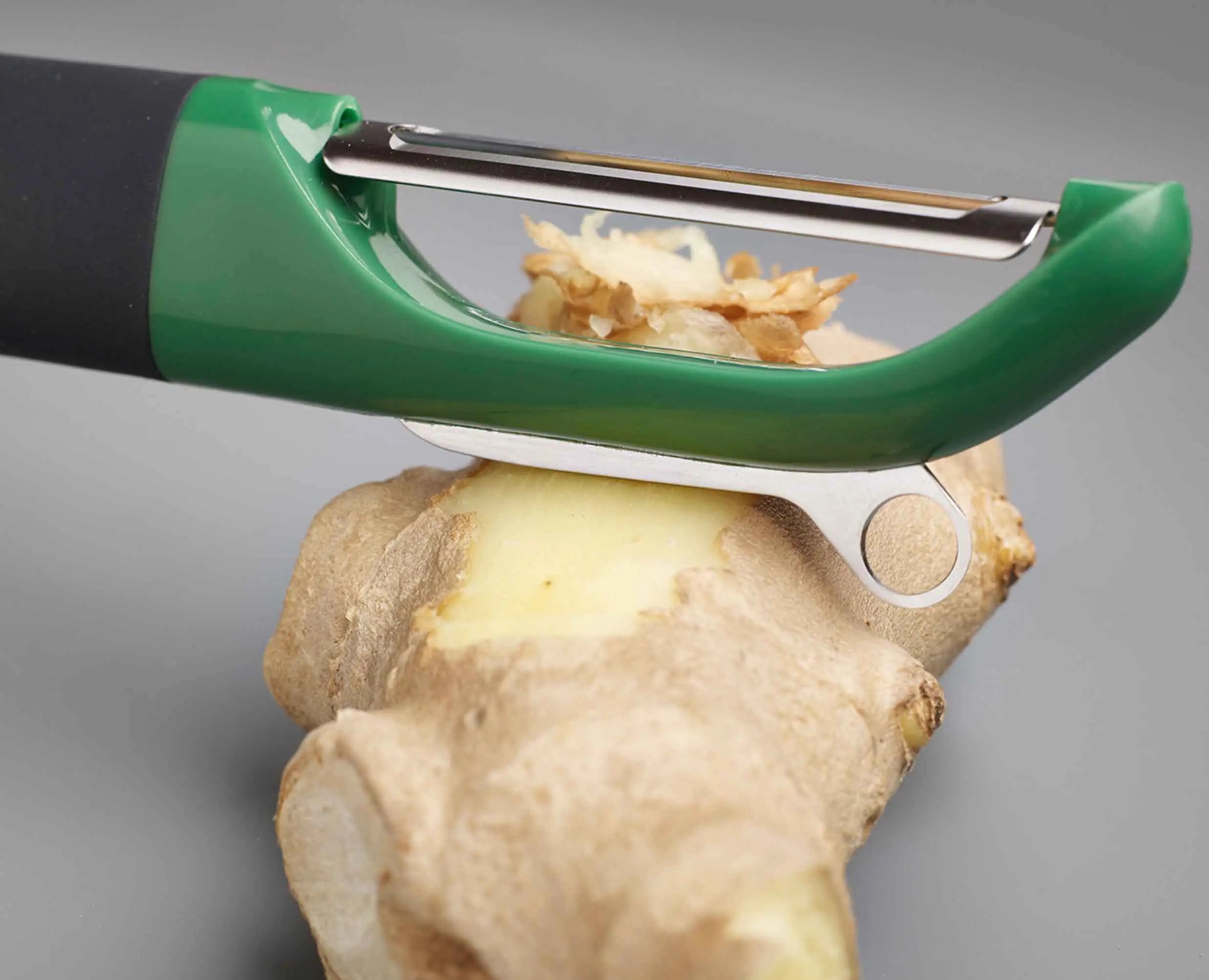 joseph-joseph-multi-peel-dark-green-straight-peeler image 4