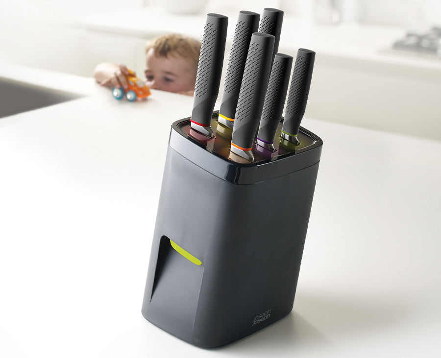 joseph-joseph-lockblock-black-knife-block-set image 2