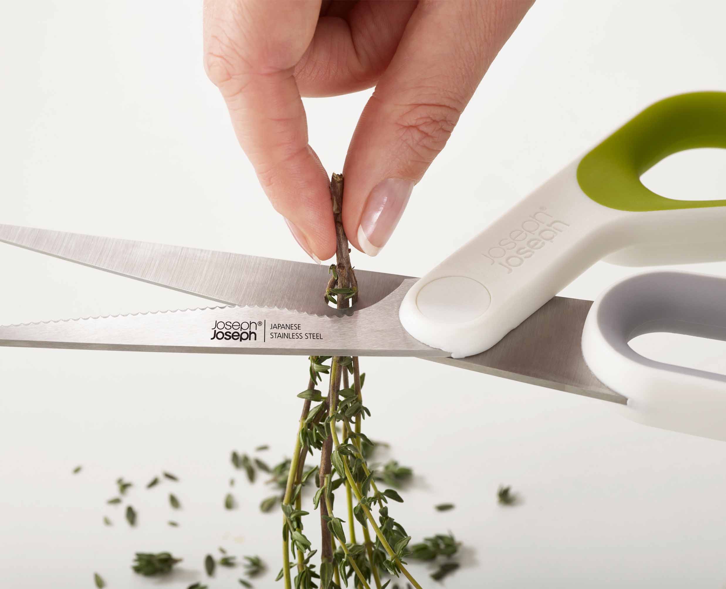 joseph-joseph-powergrip-green-kitchen-scissors-multi-purpose-with-japanese-stain image 4