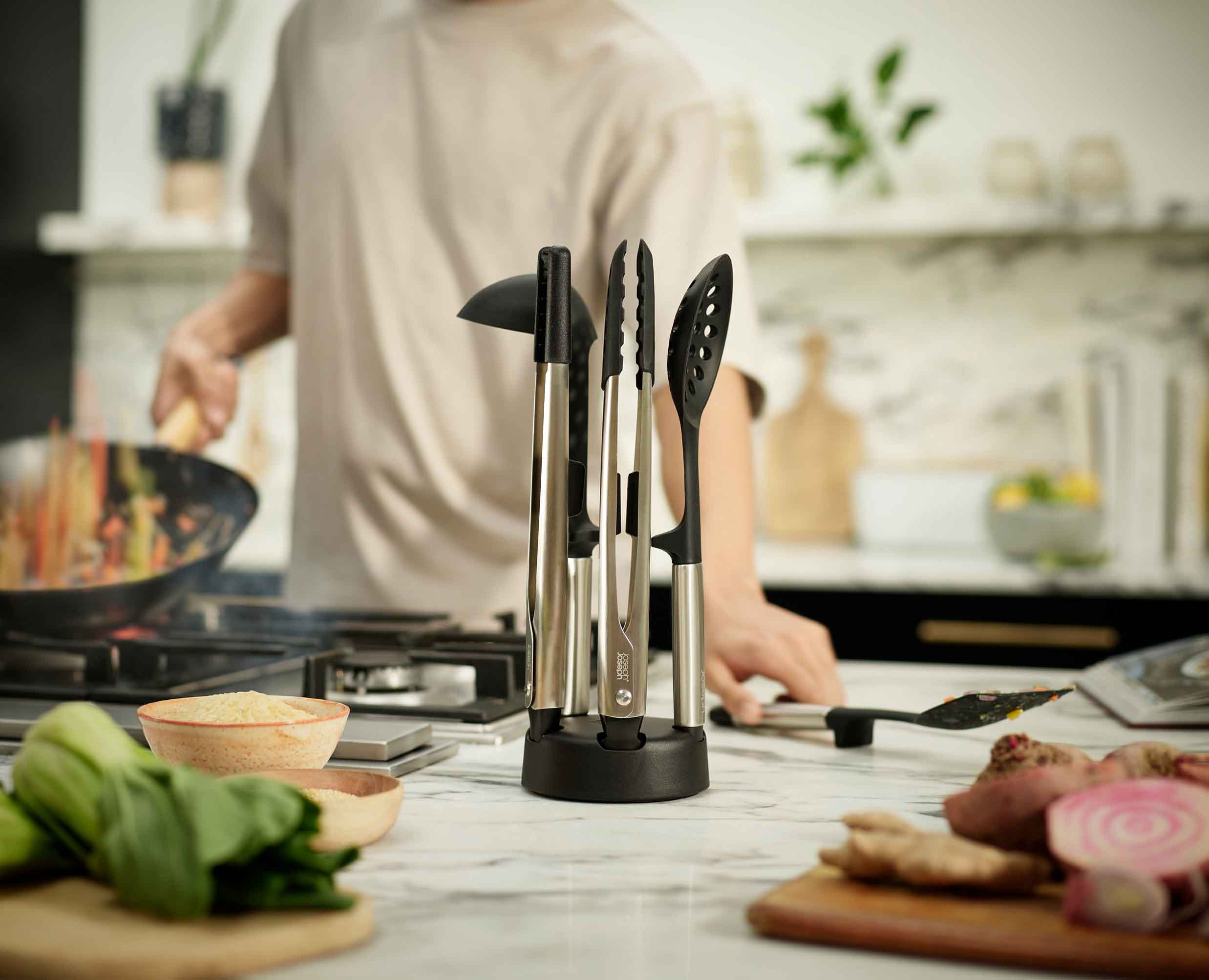 joseph-joseph-elevate-fusion-5-piece-stainless-steel-utensil-set-with-compact-st image 3