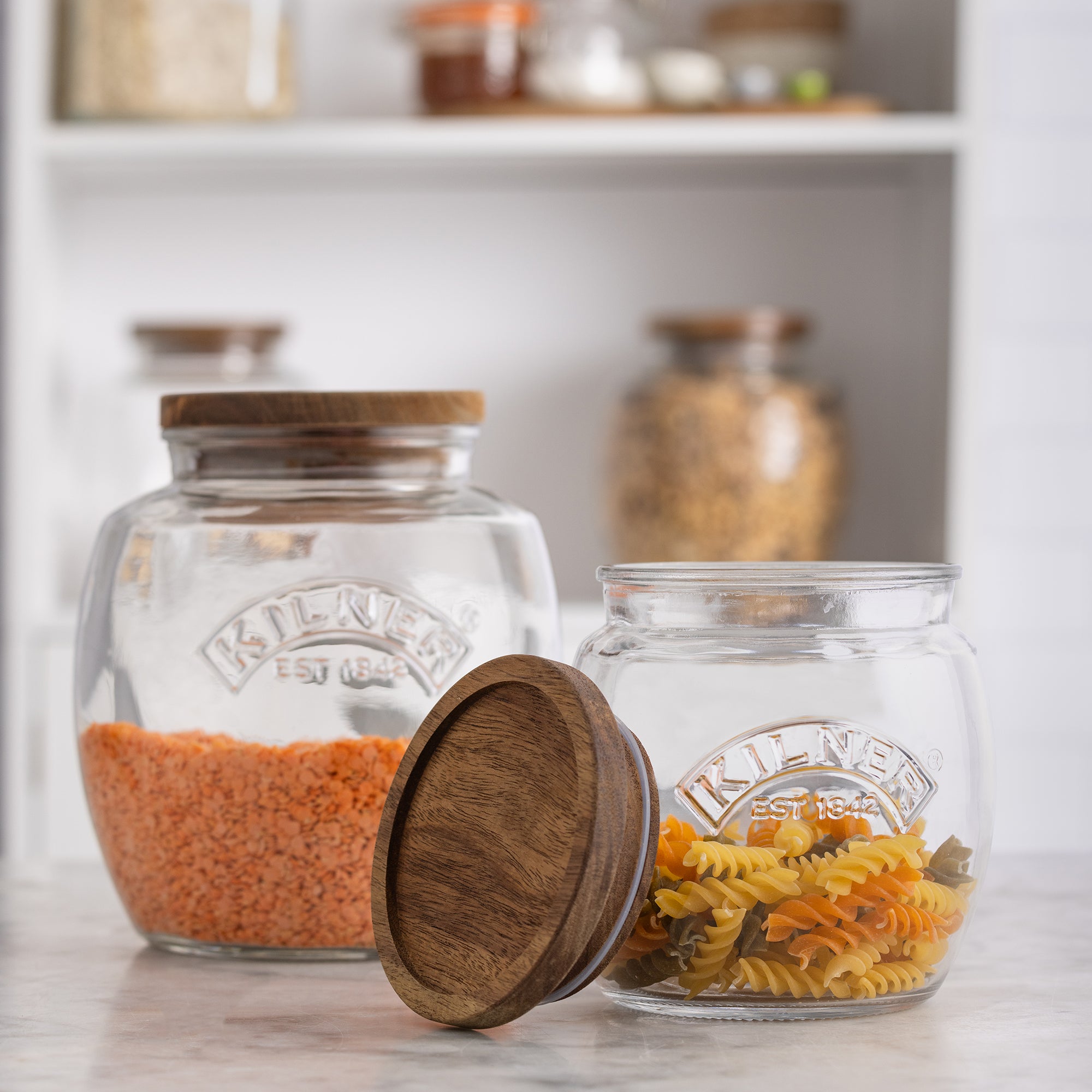 kilner-jars-with-wooden-lid-set-of-2-28-7oz-67-6oz image 2