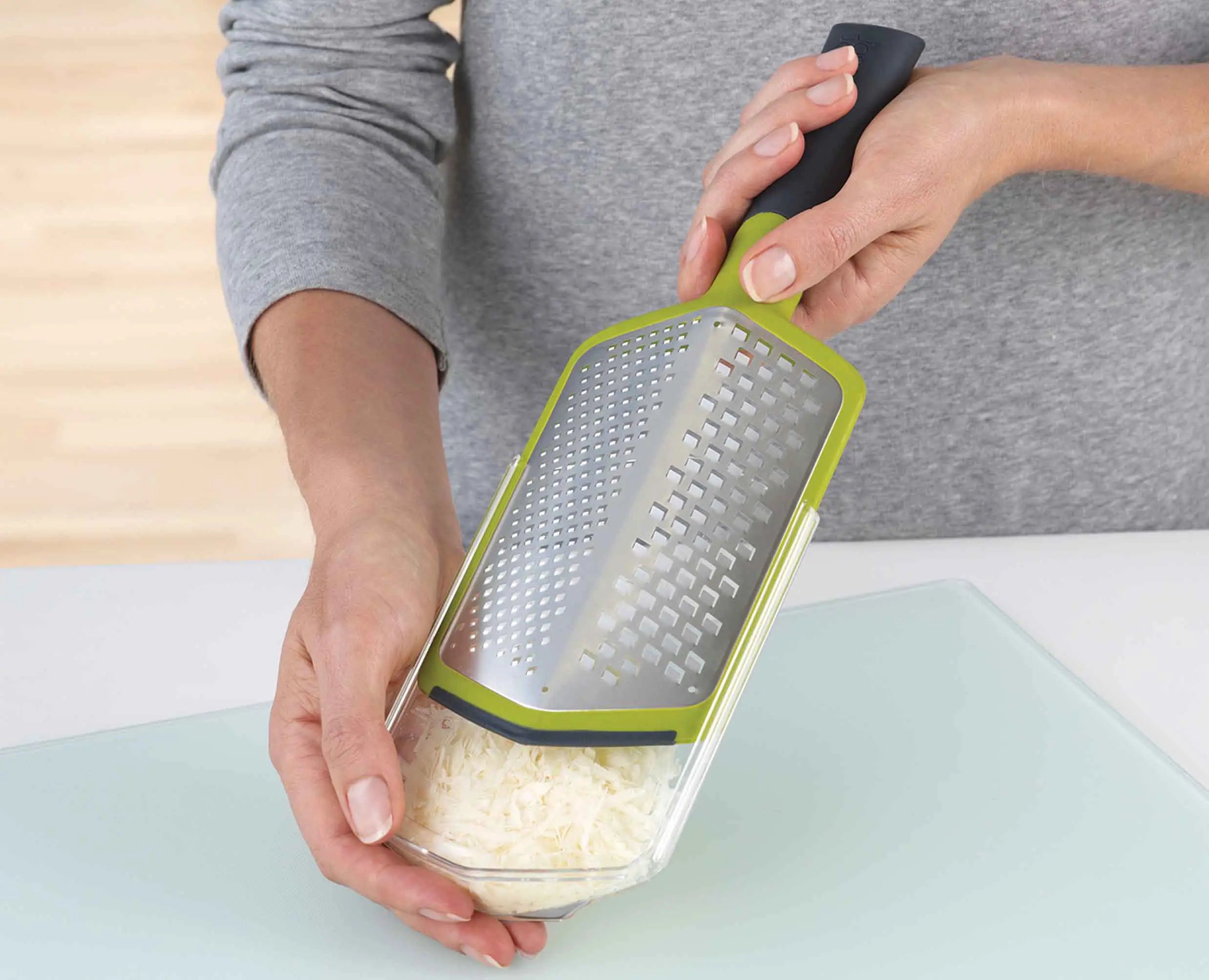 joseph-joseph-twist-grater-with-coarse-fine-extra-coarse-ribbon-blades-2-in-1-du image 6