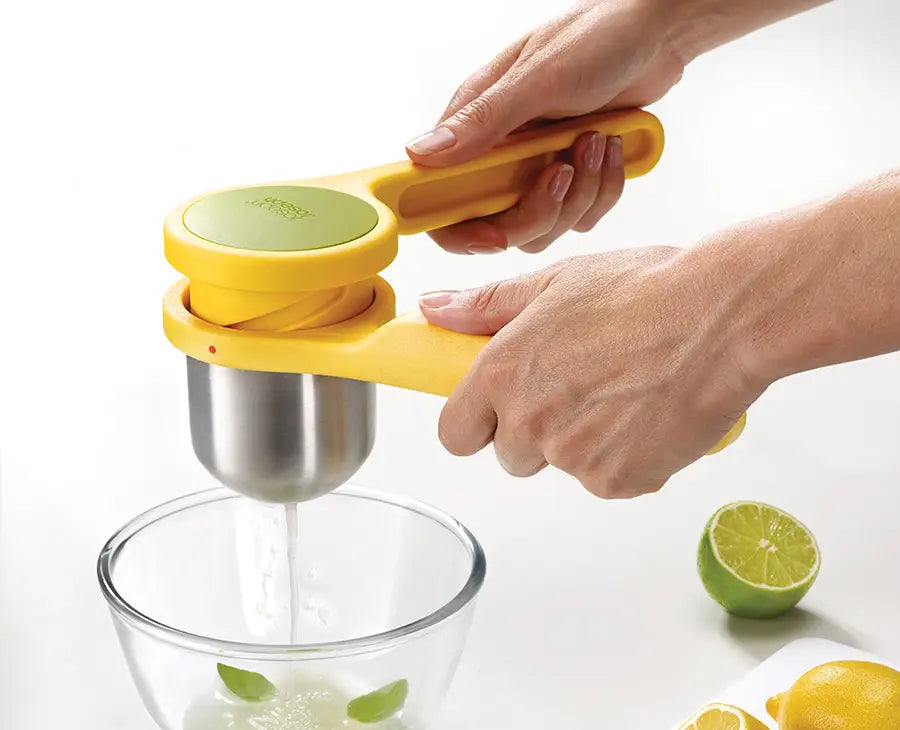 joseph-joseph-helix-yellow-citrus-juicer-twist-action-stainless-steel-easy-clean image 2