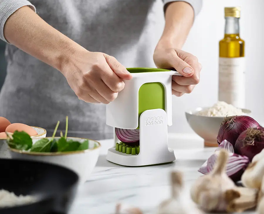 joseph-joseph-chopcup-white-vegetable-chopper image 2