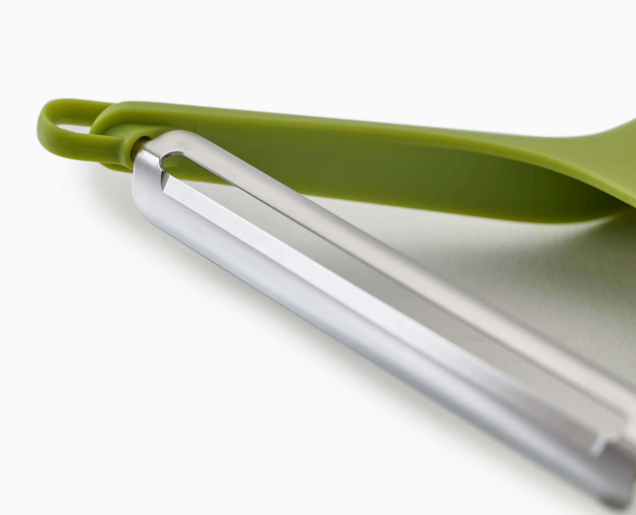 joseph-joseph-nest-peel-set-of-2-peelers-space-saving-y-shape-peelers image 4
