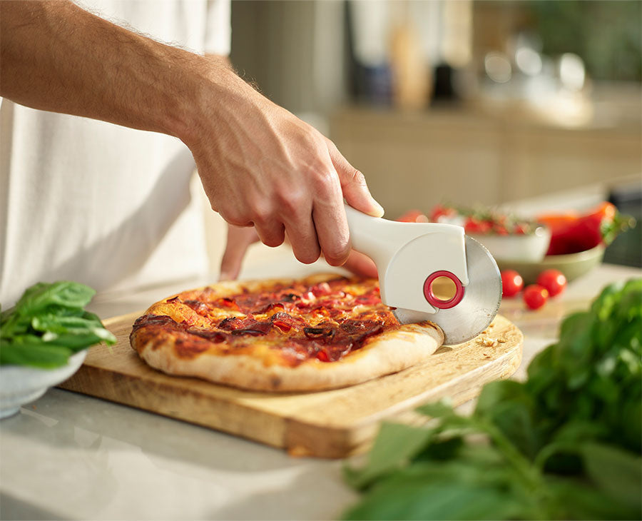 joseph-joseph-ringo-easy-clean-red-pizza-cutter-with-removable-blade image 2