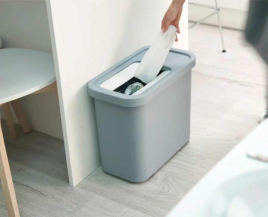 joseph-joseph-gorecycle-32l-light-blue-recycling-collector image 2