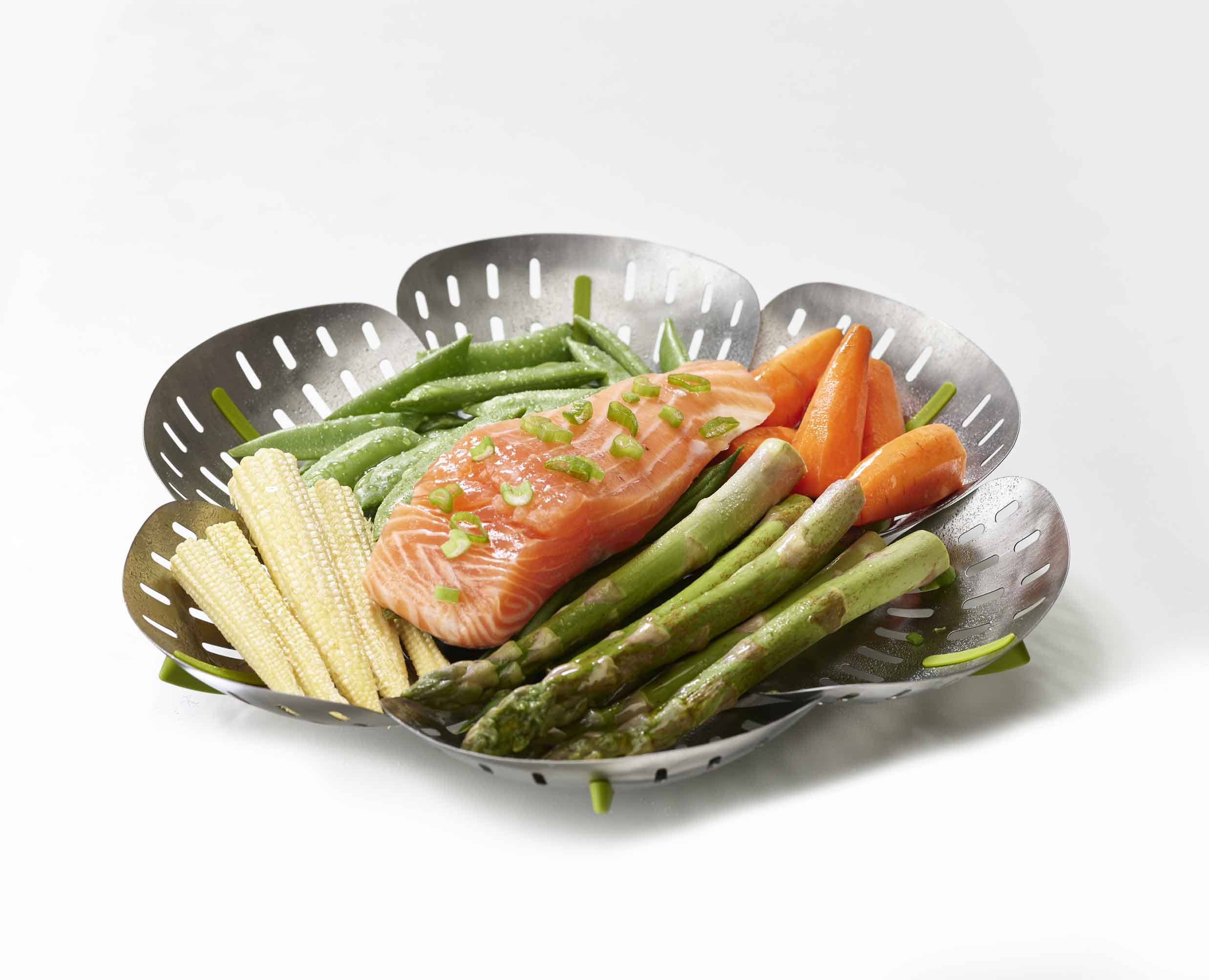 joseph-joseph-bloom-stainless-steel-folding-steamer-basket image 6