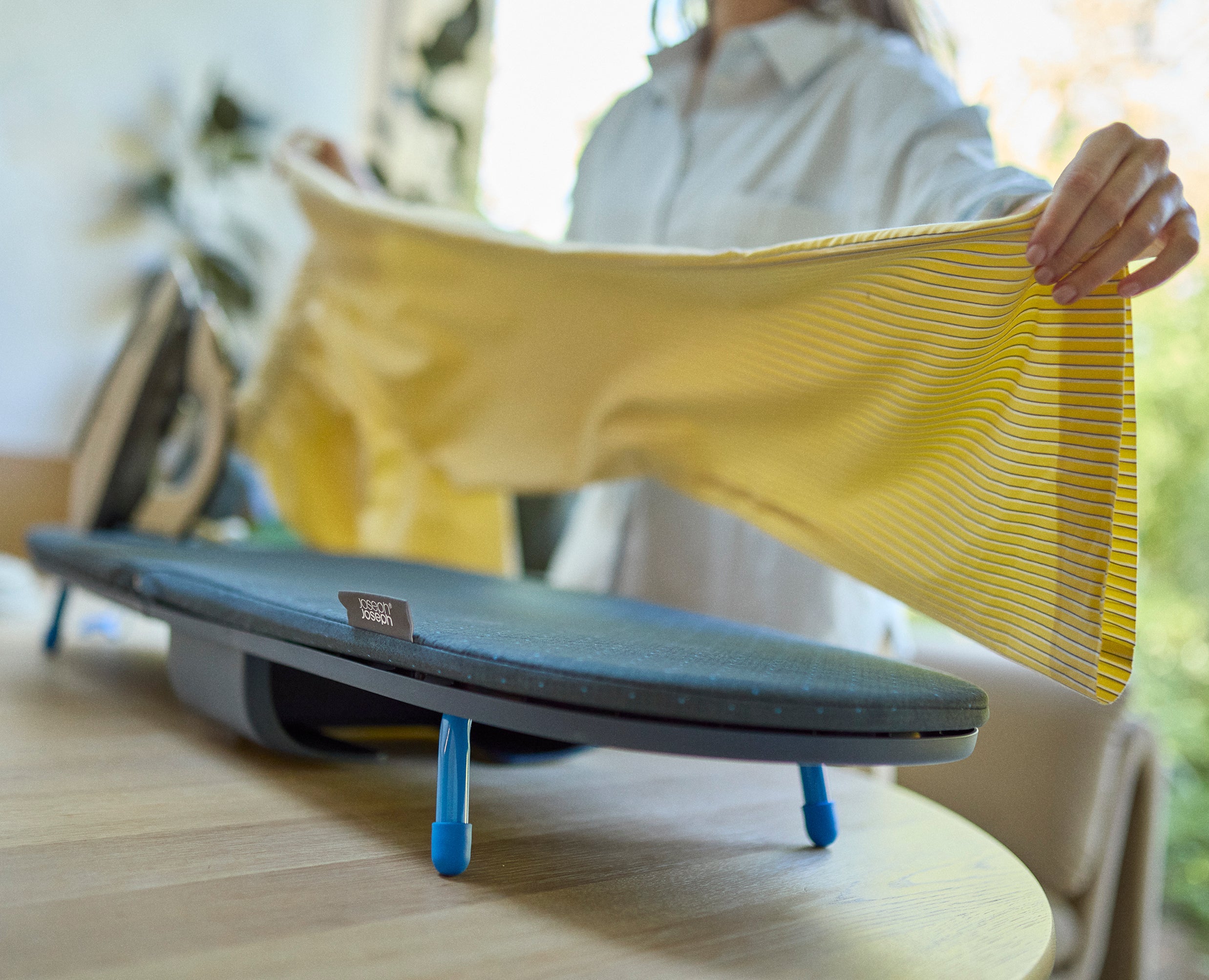 joseph-joseph-pocket-max-plus-110cm-folding-ironing-board-with-advanced-driplock image 3