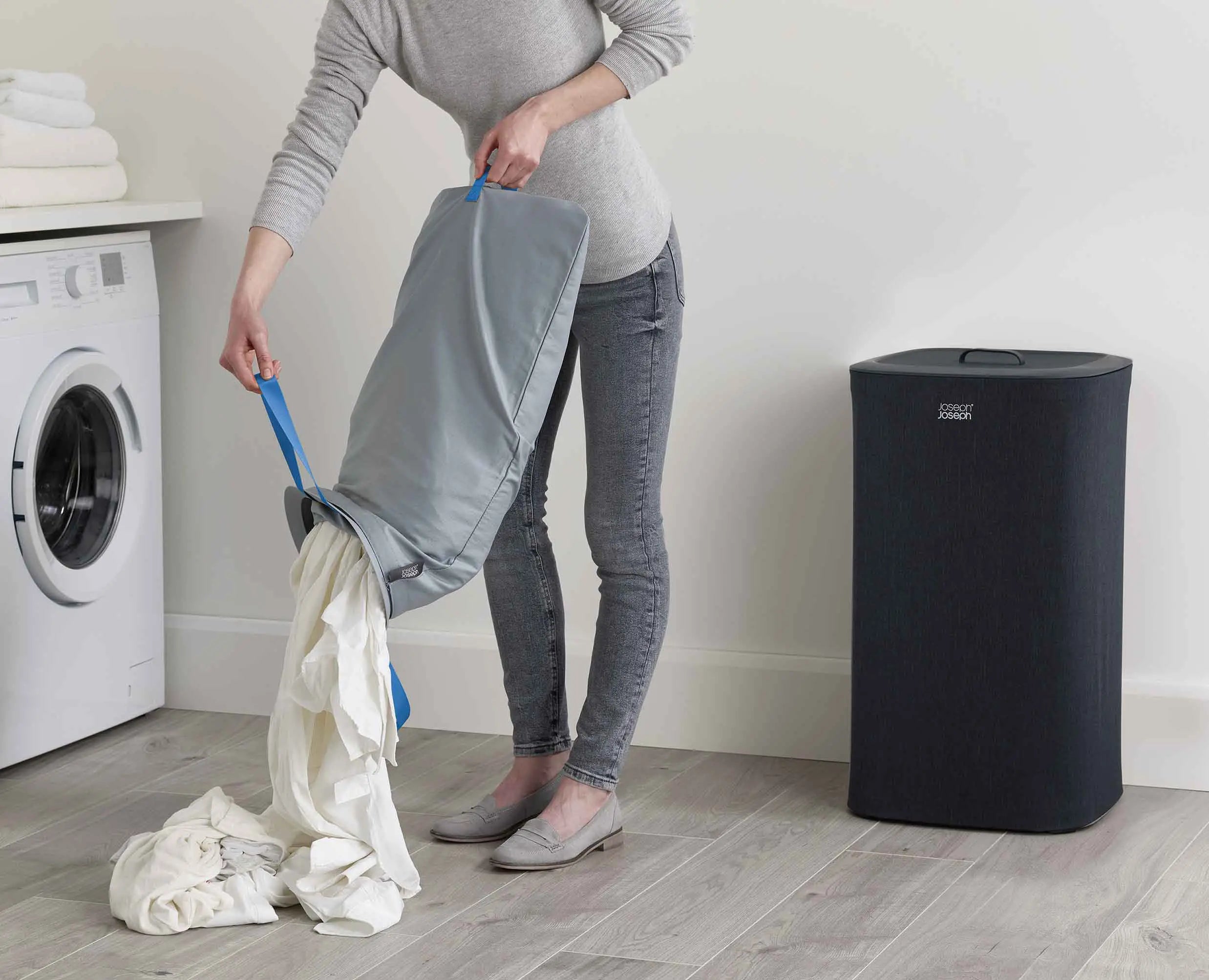 joseph-joseph-tota-60l-black-laundry-separation-basket image 6
