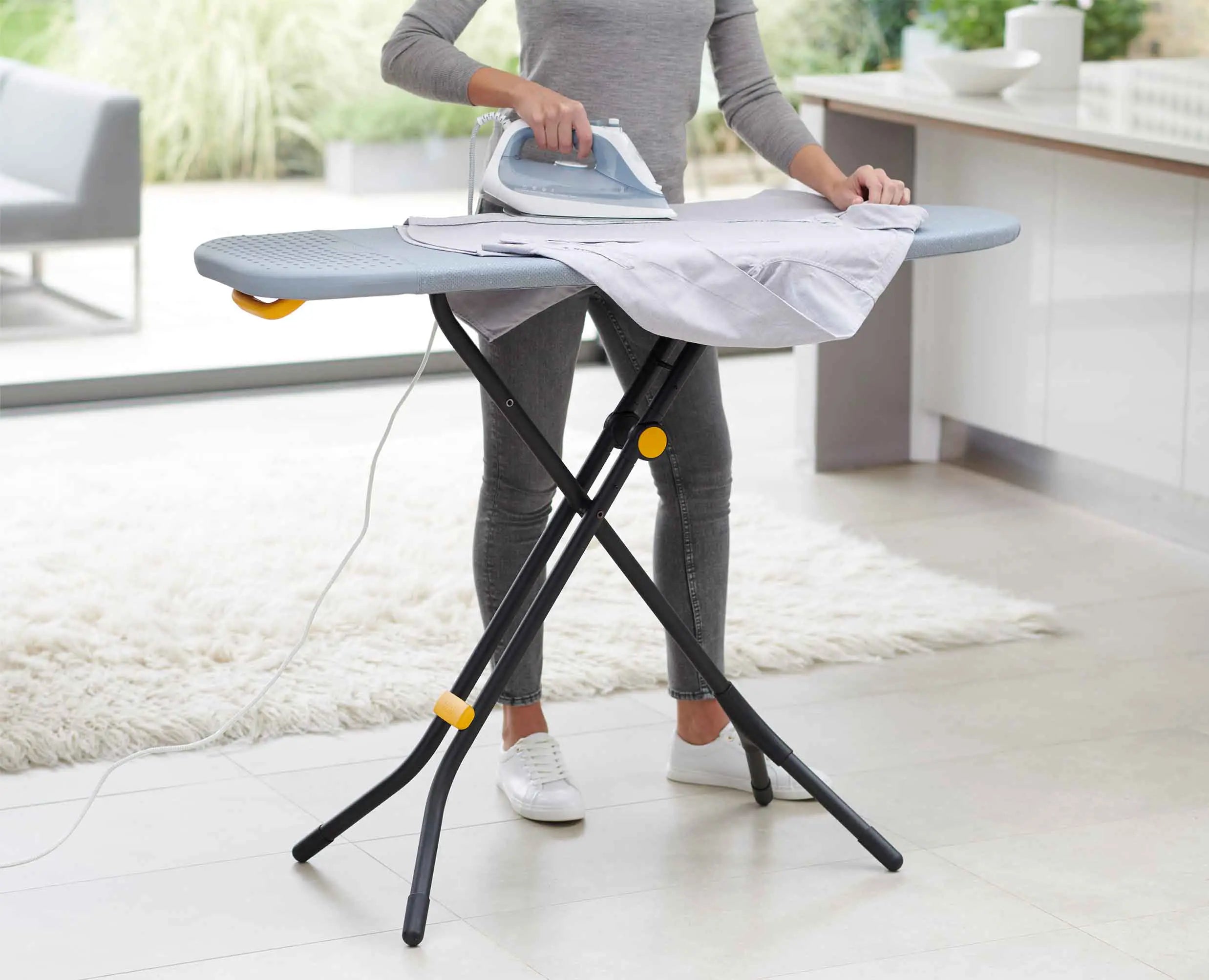 joseph-joseph-glide-130cm-grey-ironing-board-cover image 4