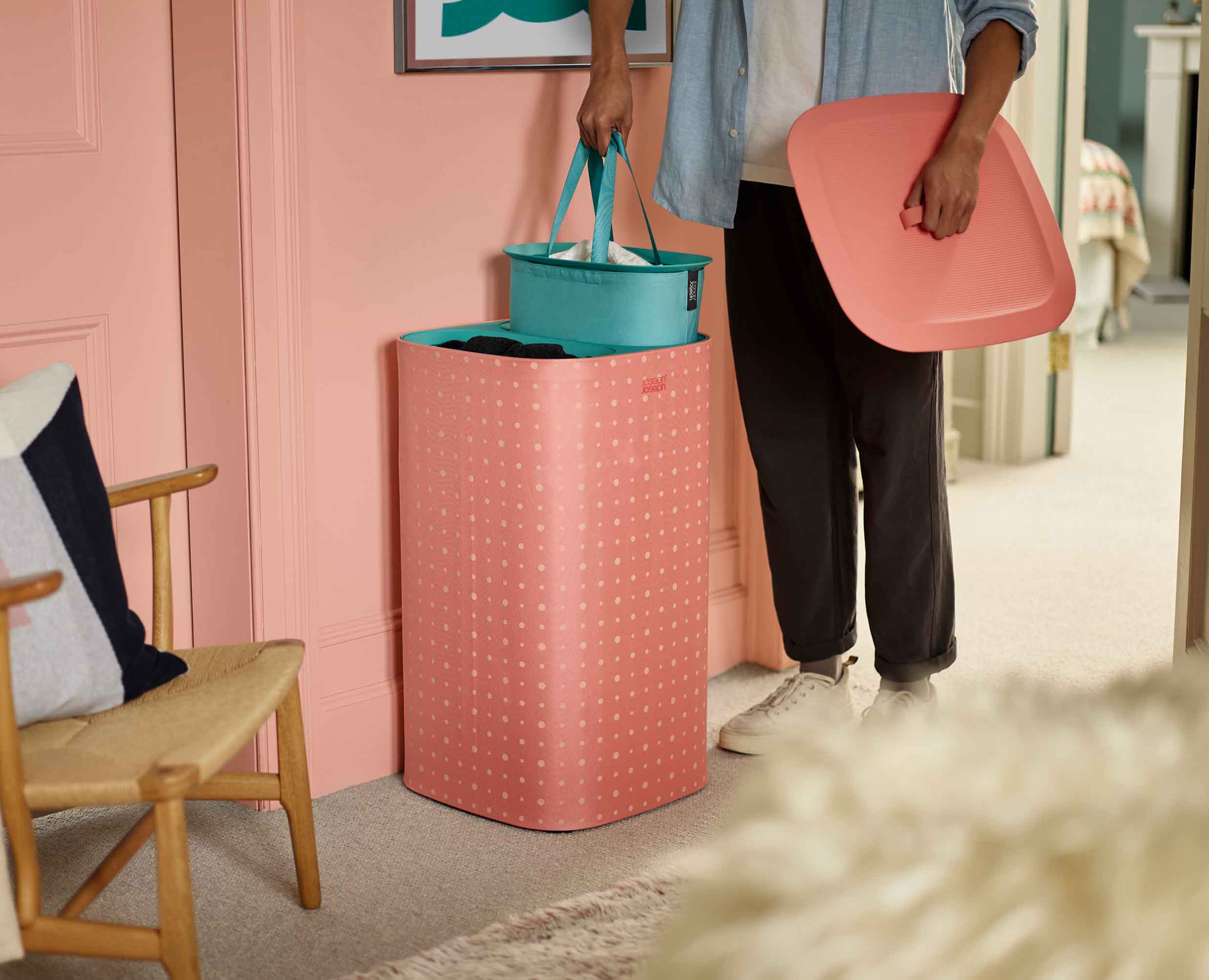 joseph-joseph-tota-pop-60l-coral-laundry-separation-basket-with-two-tote-bags image 3