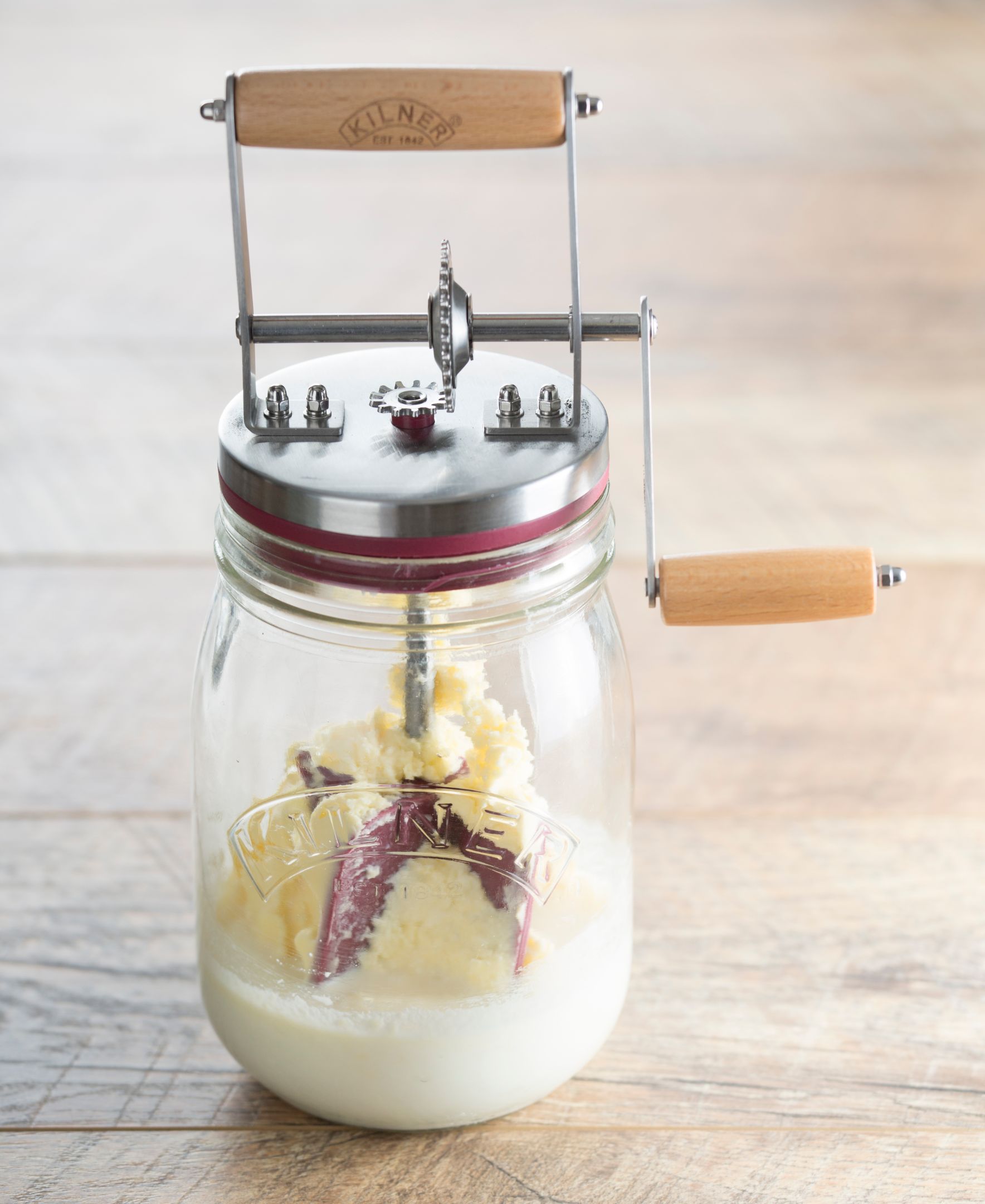 kilner-butter-churner-34oz-manual-butter-maker-with-glass-jar image 6