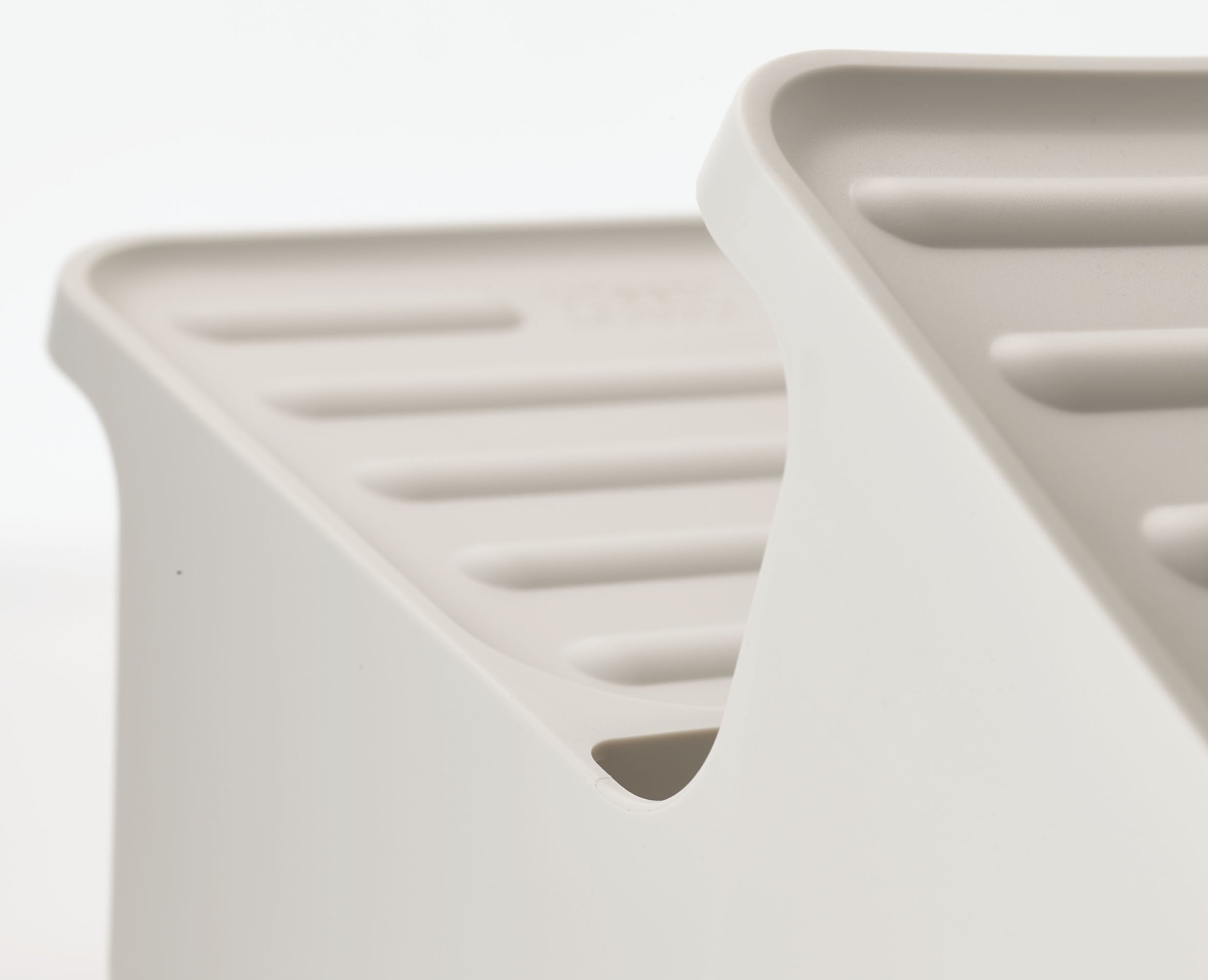 joseph-joseph-shoe-in-space-saving-shoe-rack-ecru-holds-3-pairs image 4