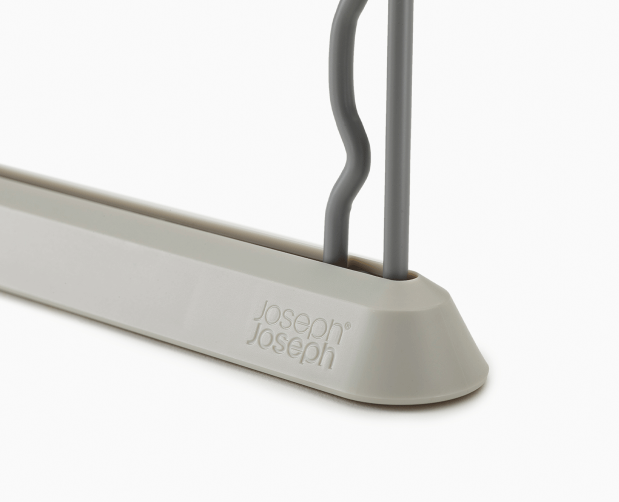joseph-joseph-orderly-ecru-retractable-hanging-rail-for-wall-or-door-mounting image 7