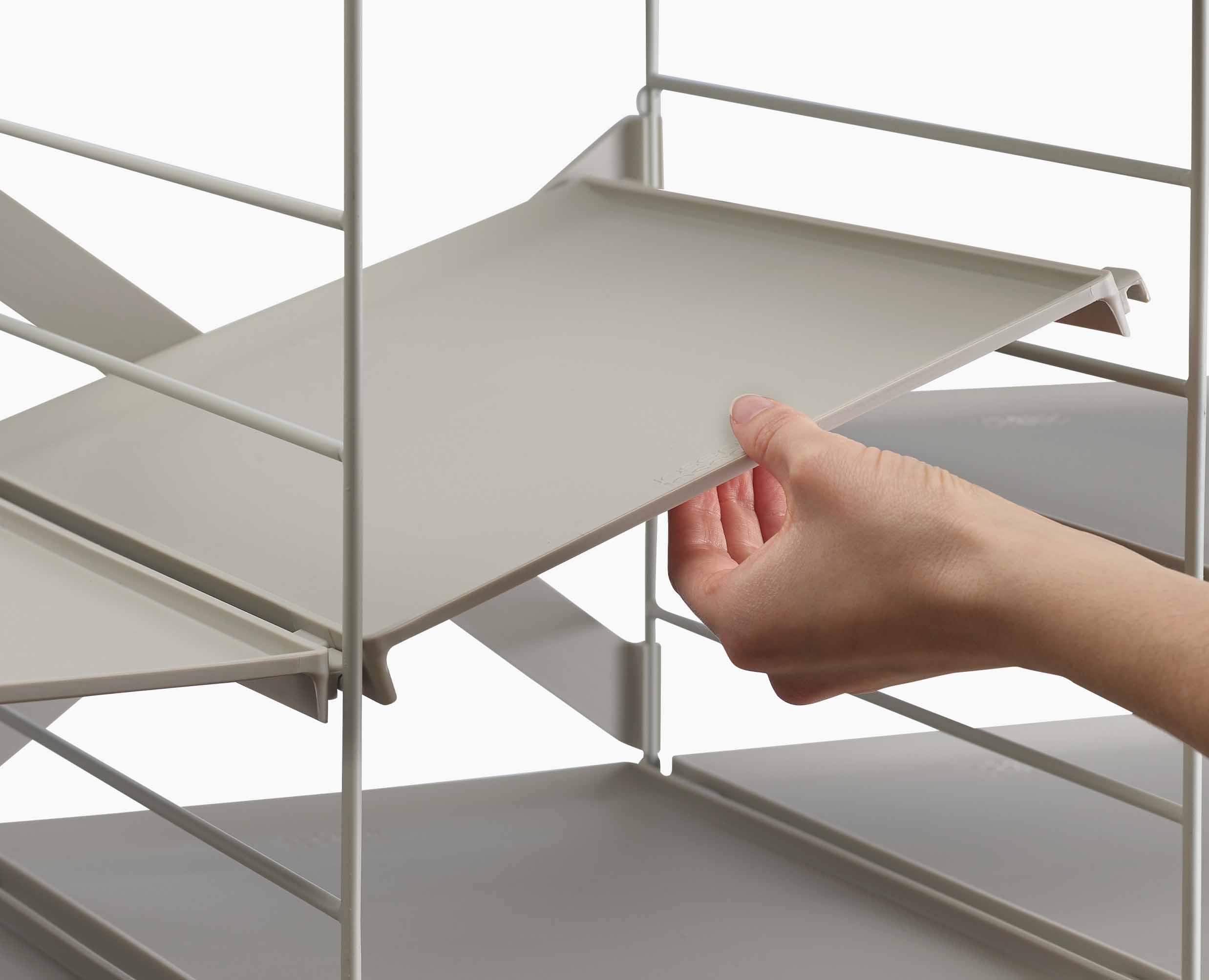 joseph-joseph-level-pack-of-2-adjustable-ecru-shelves image 3
