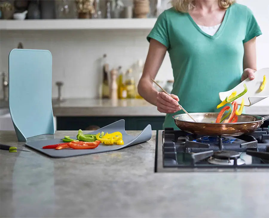 joseph-joseph-nest-chop-3-piece-grey-chopping-board-set image 2
