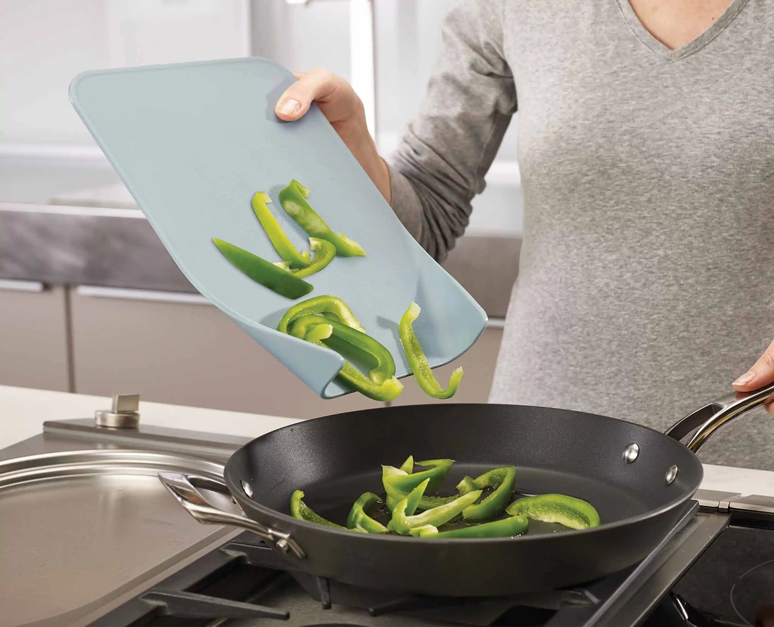 joseph-joseph-nest-chop-3-piece-grey-chopping-board-set image 7
