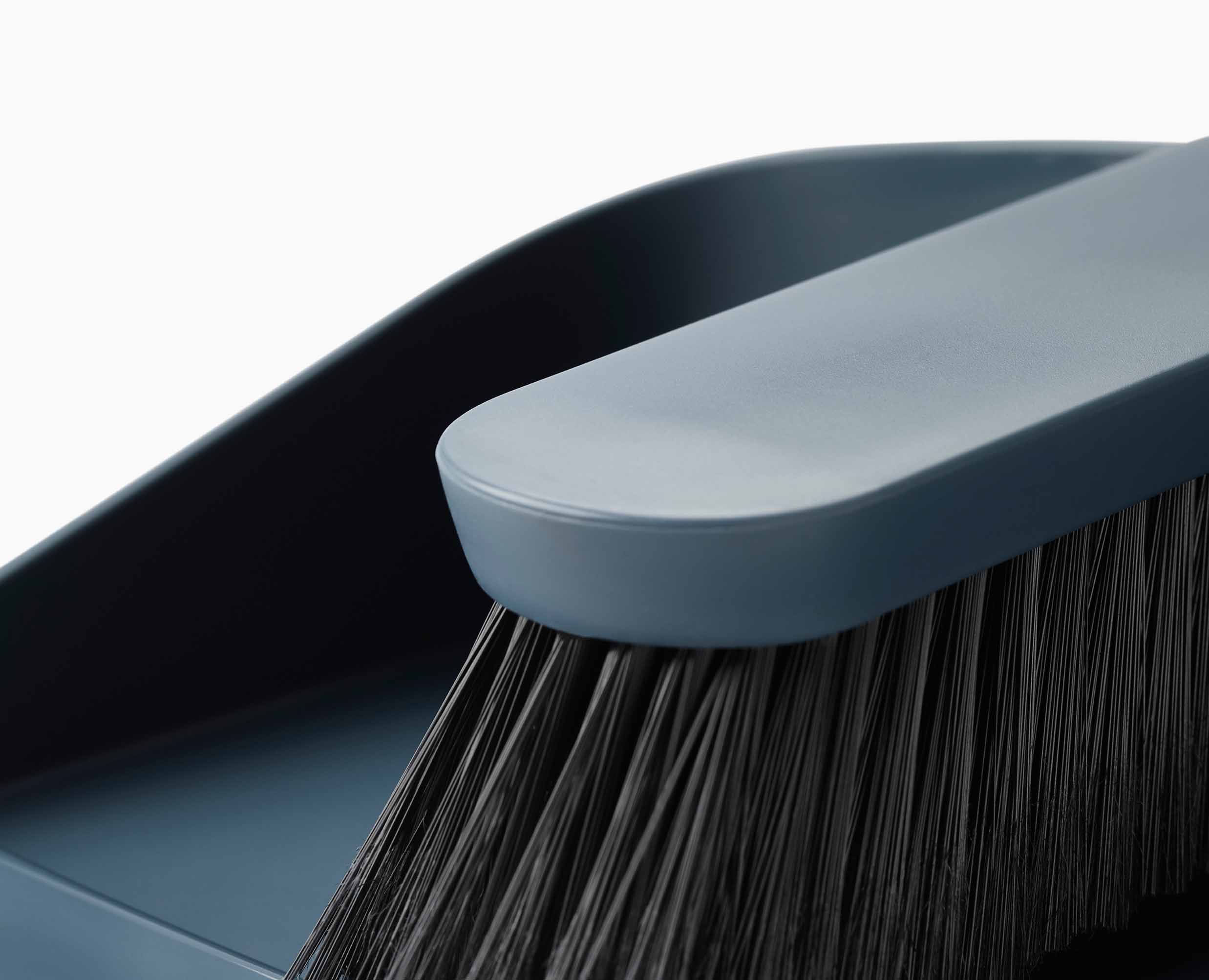 joseph-joseph-cleanstore-wall-mounted-dustpan-brush-set-blue image 7