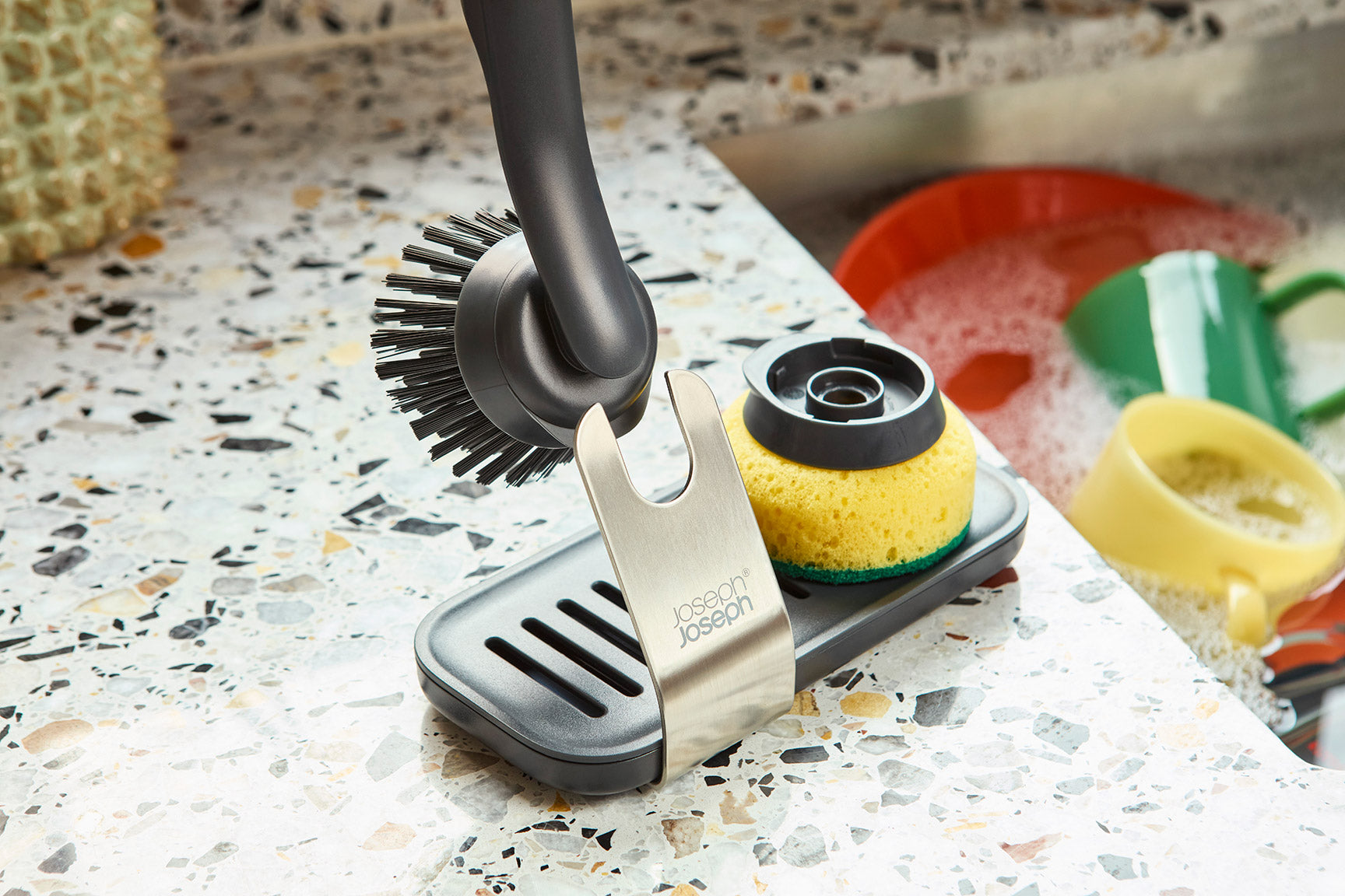 joseph-joseph-sinktech-washing-up-brush-sponge-set-with-steel-stand image 5