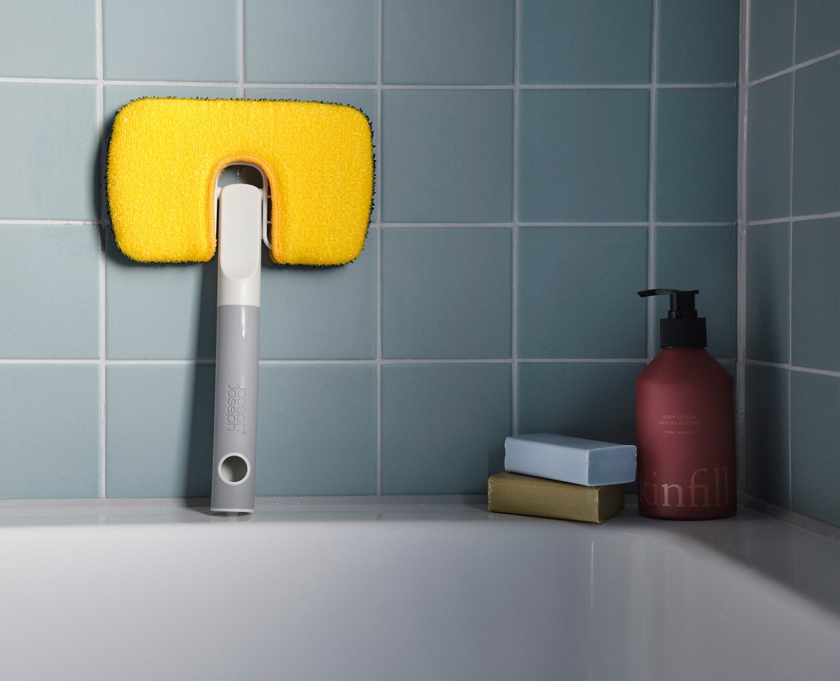 joseph-joseph-cleantech-2-in-1-surface-scrubber-tool image 3