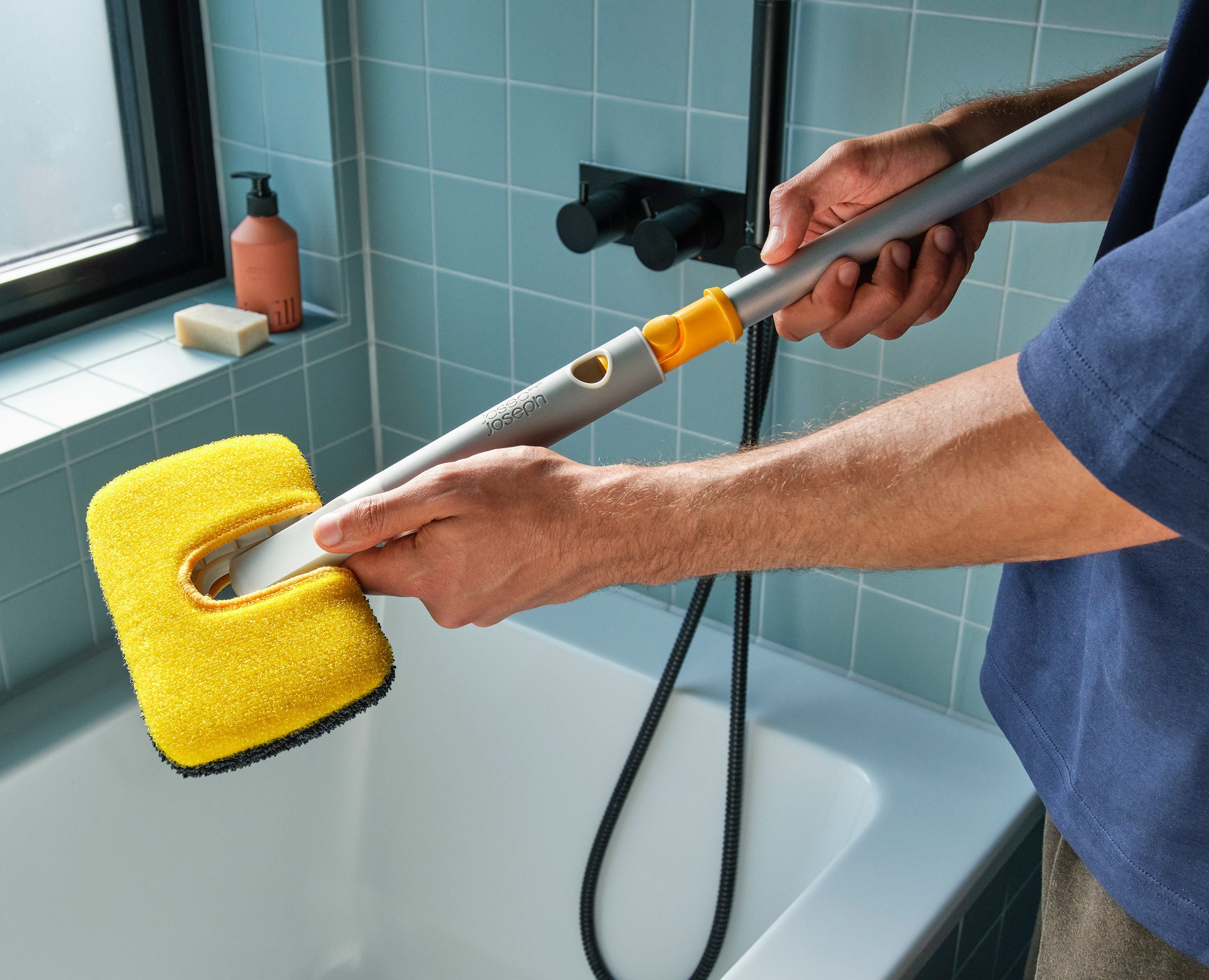 joseph-joseph-cleantech-2-in-1-surface-scrubber-tool-with-replacement-pad image 2