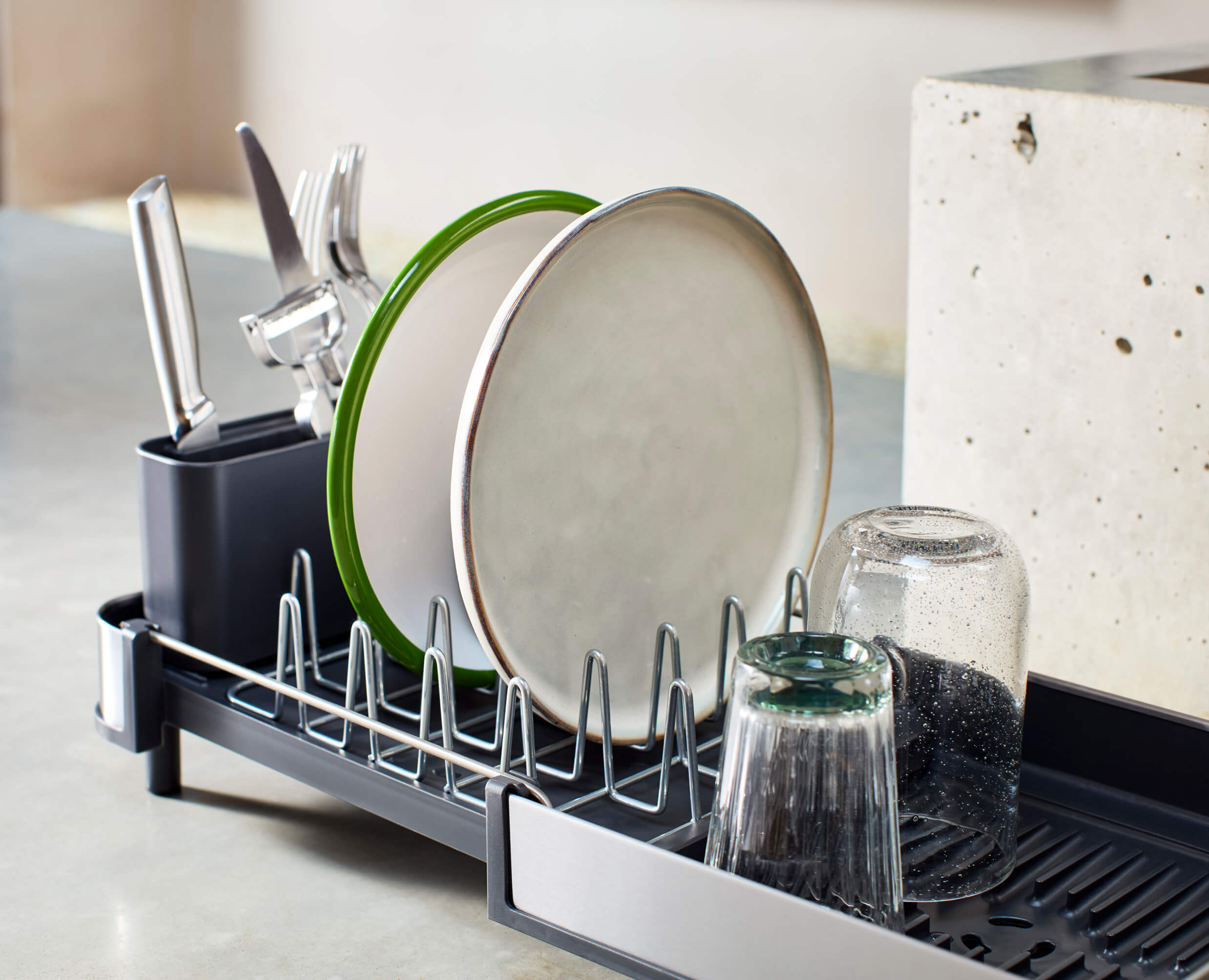 joseph-joseph-extend-slim-steel-expandable-grey-dish-drainer-compact-adjustable- image 2