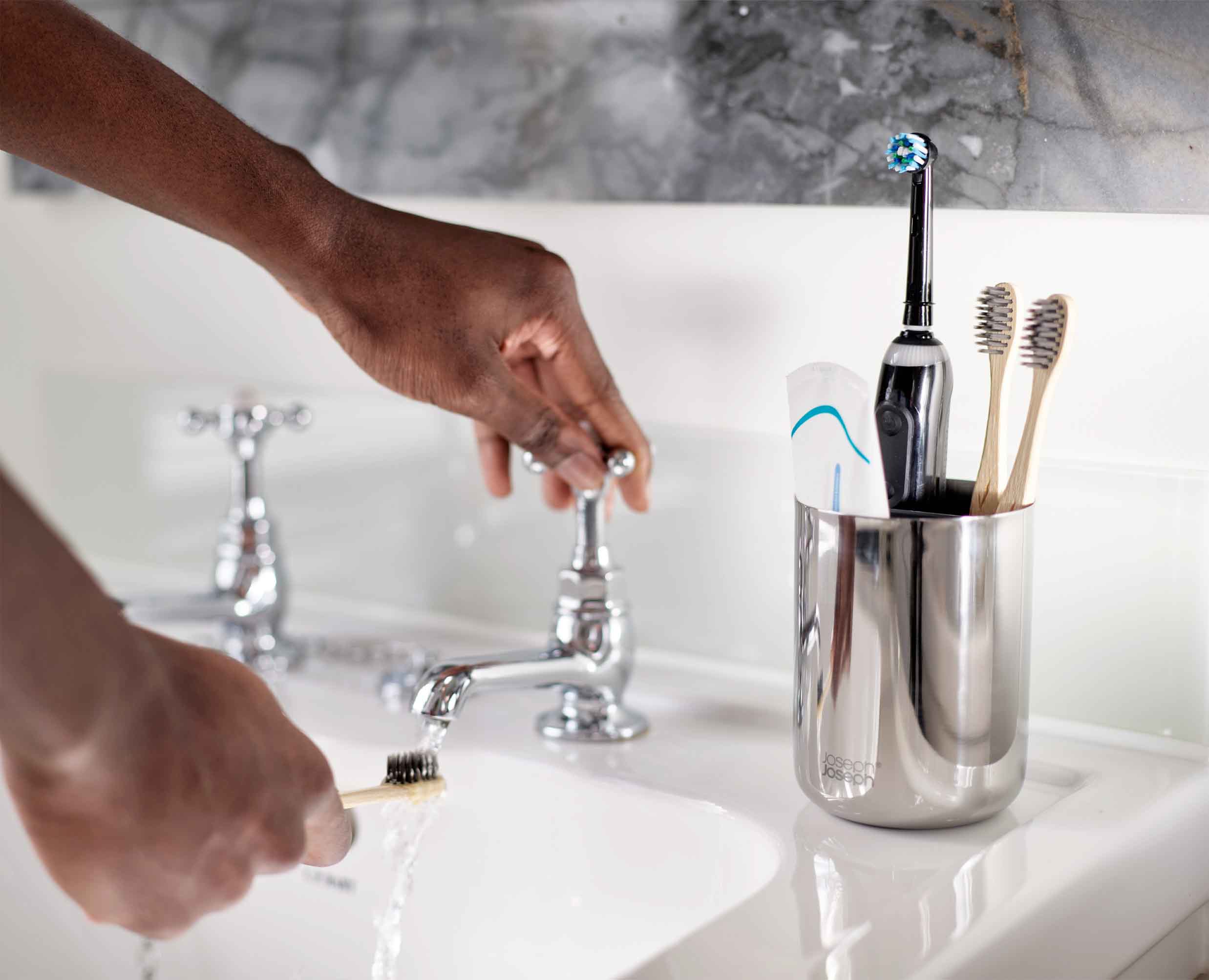 joseph-joseph-easystore-luxe-stainless-steel-toothbrush-caddy image 3