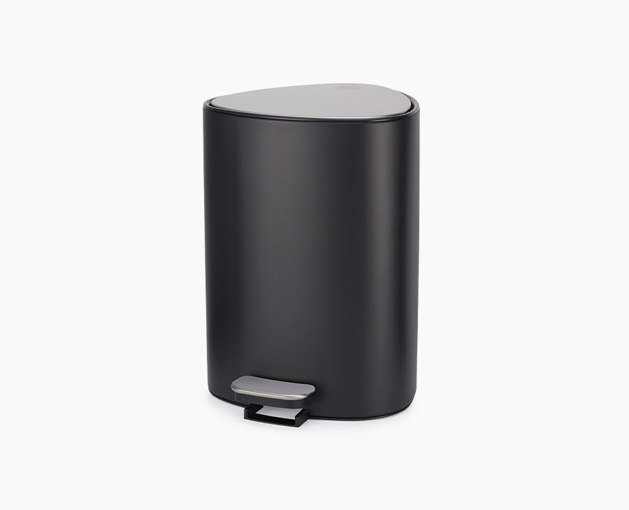 joseph-joseph-easystore-5l-matt-black-bathroom-pedal-bin image 1