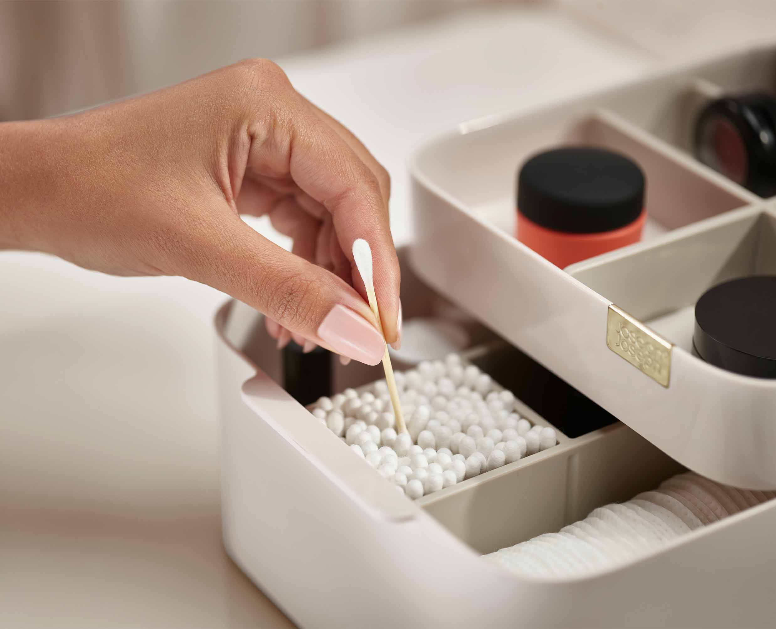 joseph-joseph-viva-cosmetic-organiser-with-drawer image 5
