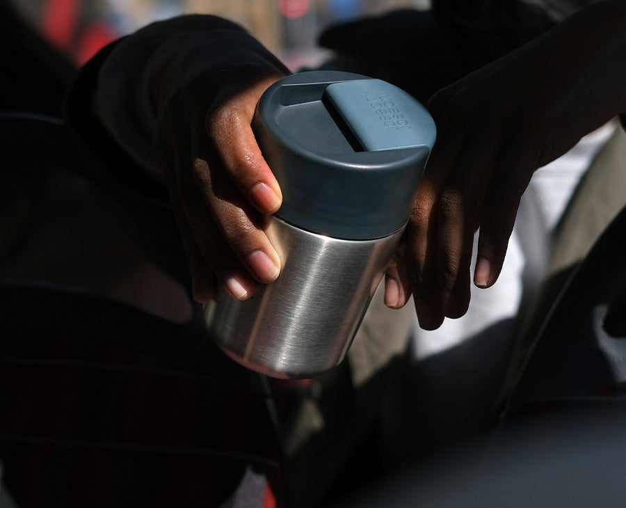 joseph-joseph-sipp-stainless-steel-travel-mug-with-hygienic-lid-340ml-grey image 2