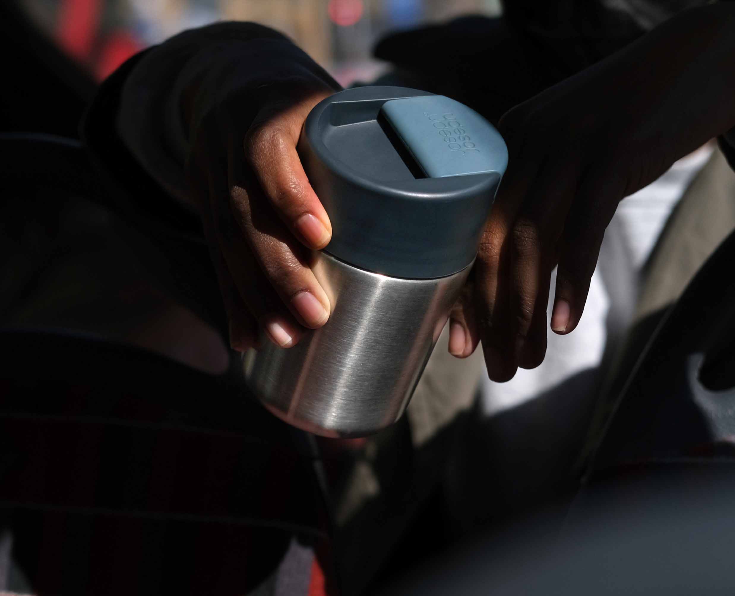 joseph-joseph-sipp-stainless-steel-travel-mug-with-hygienic-lid-340ml-grey image 3
