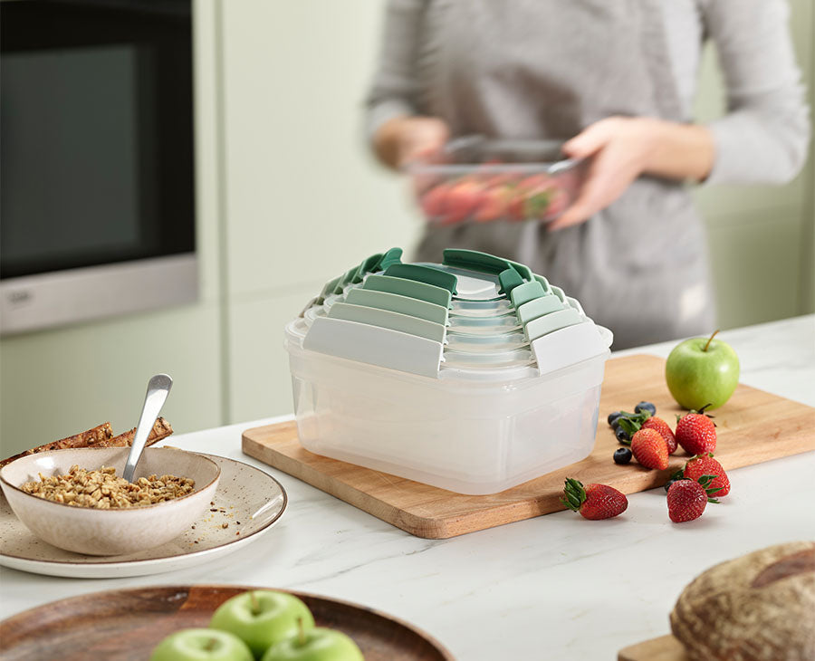 joseph-joseph-nest-lock-5-piece-green-food-container-set-editions-space-saving-a image 2