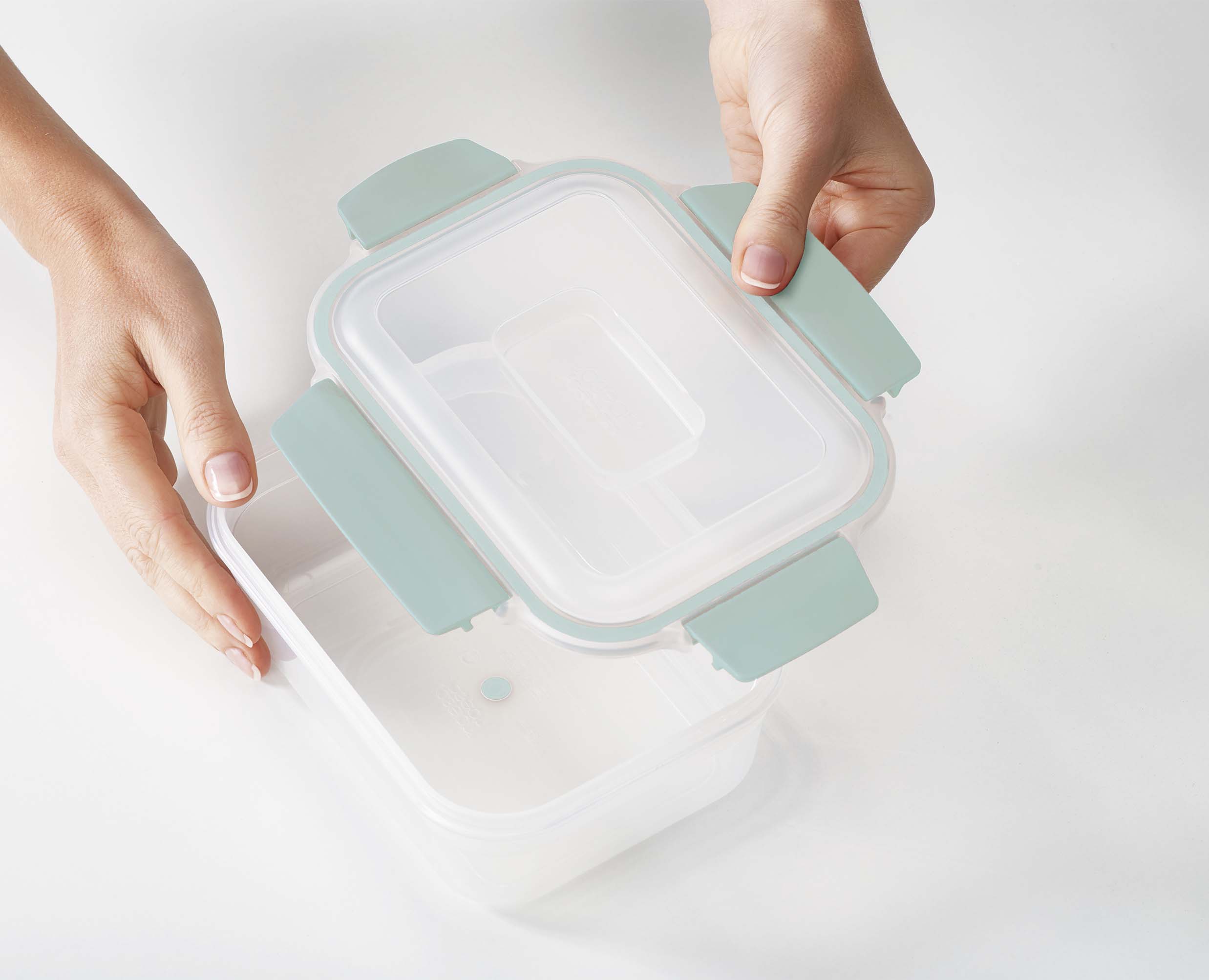 joseph-joseph-nest-lock-5-piece-green-food-container-set-editions-space-saving-a image 5