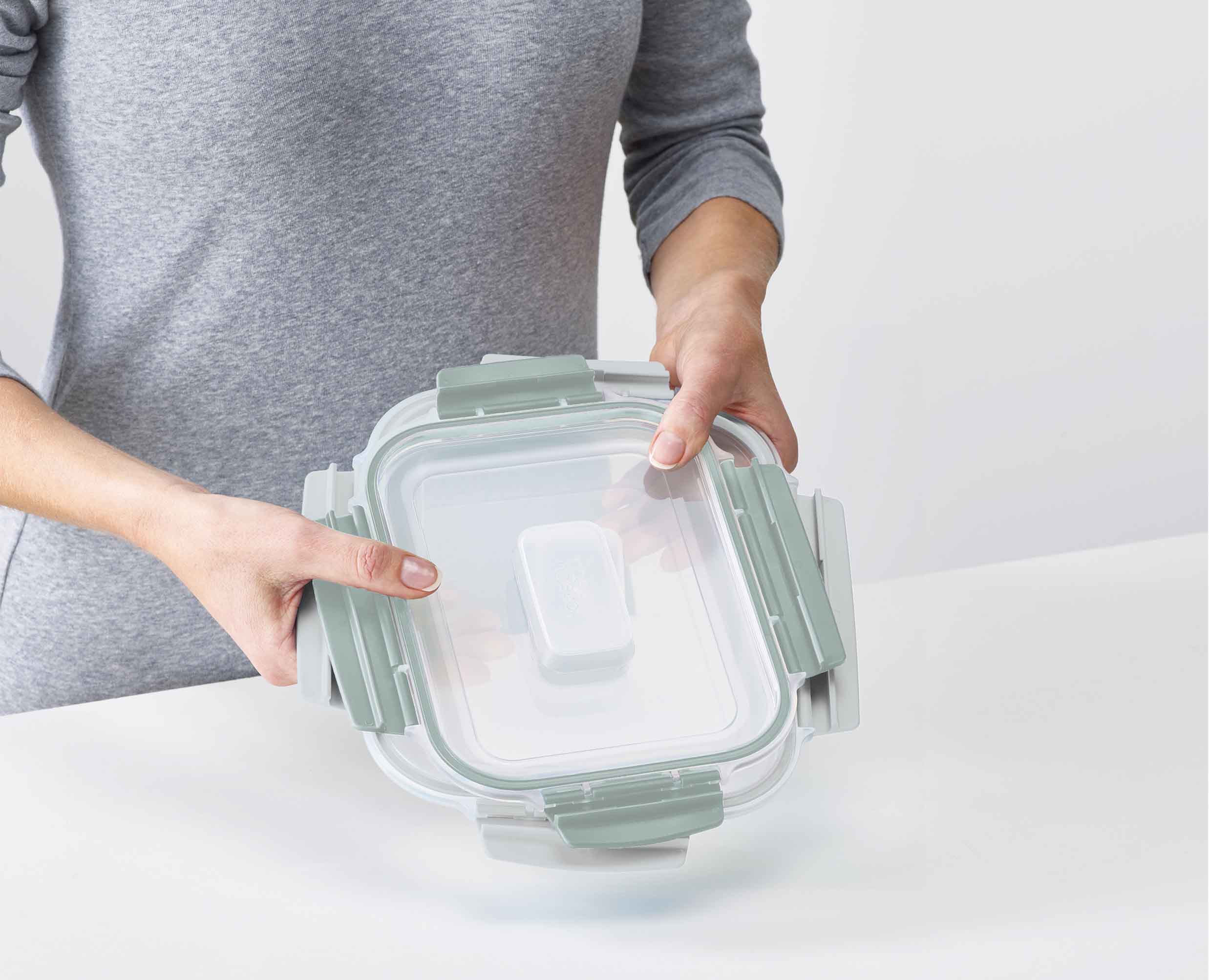 joseph-joseph-nest-lock-5-piece-green-food-container-set-editions-space-saving-a image 6