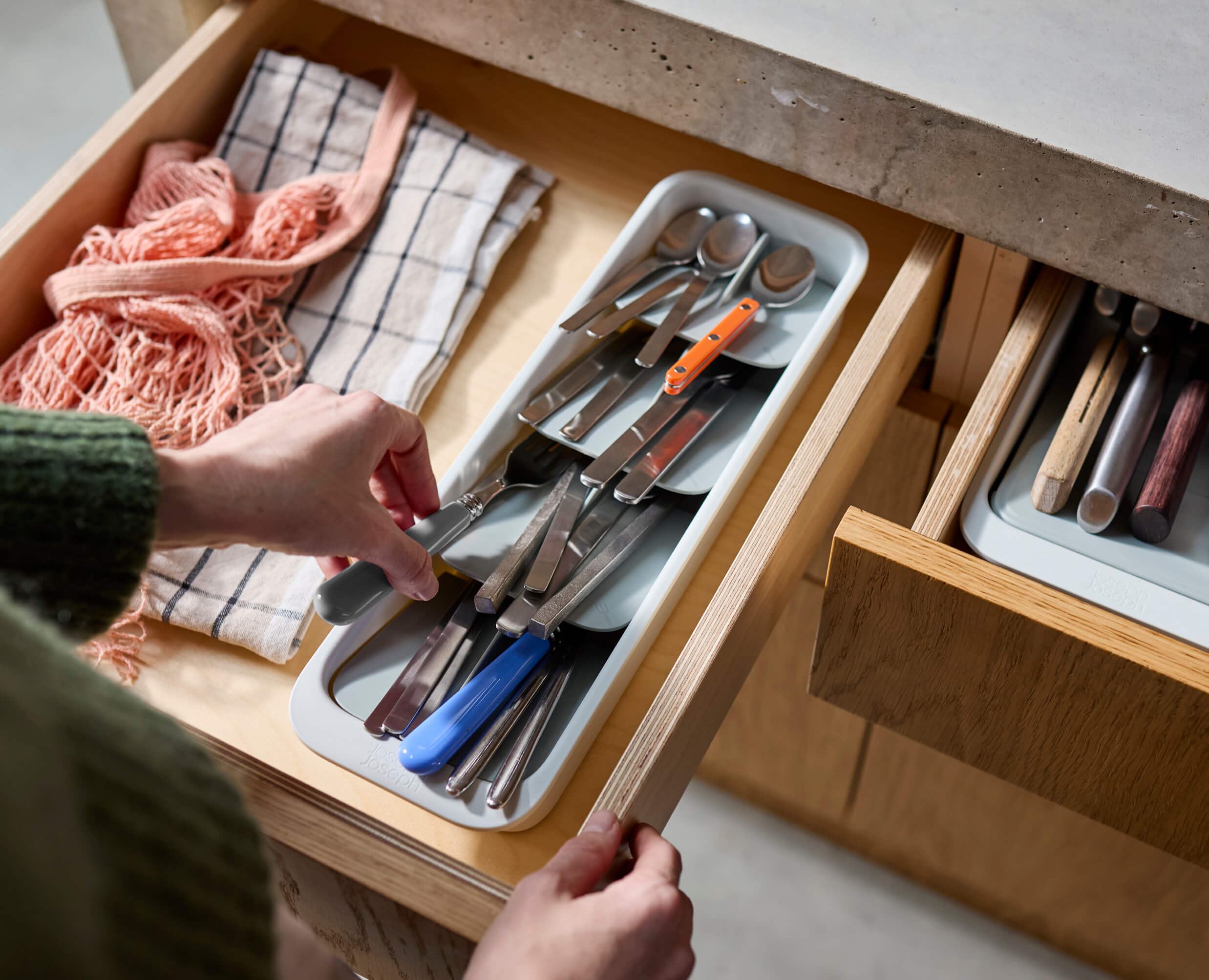 joseph-joseph-2-piece-drawerstore-cutlery-knife-organiser-set image 4