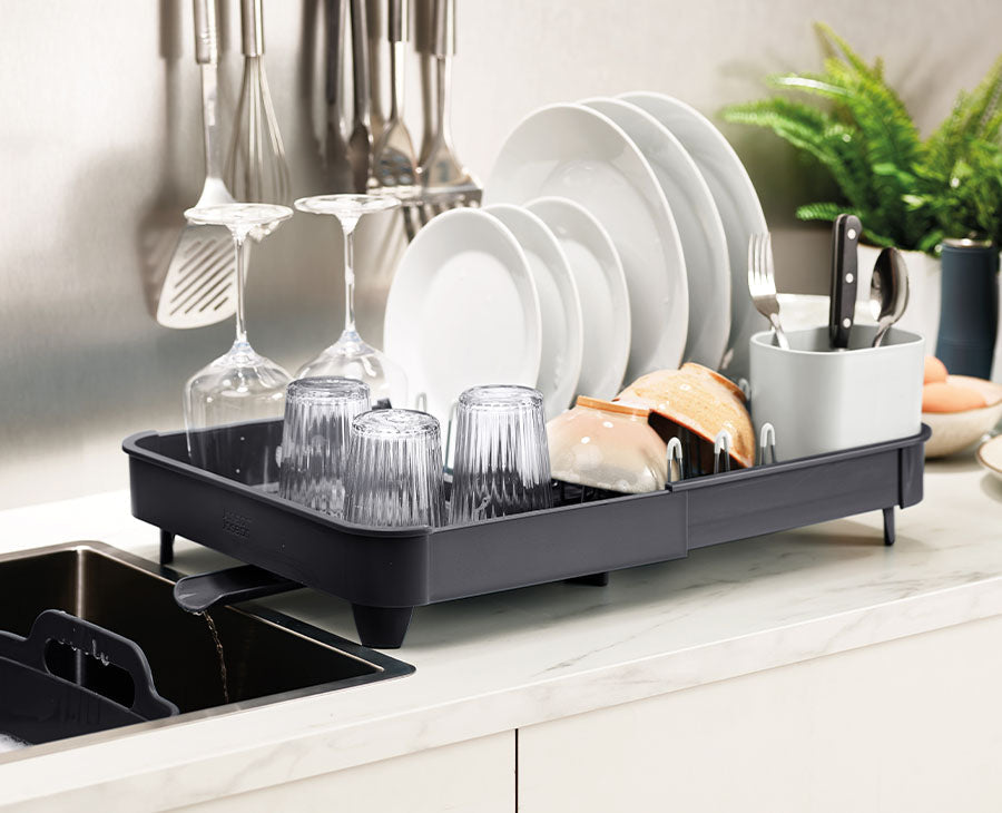 joseph-joseph-extend-grey-expandable-dish-drainer-with-movable-spout image 2