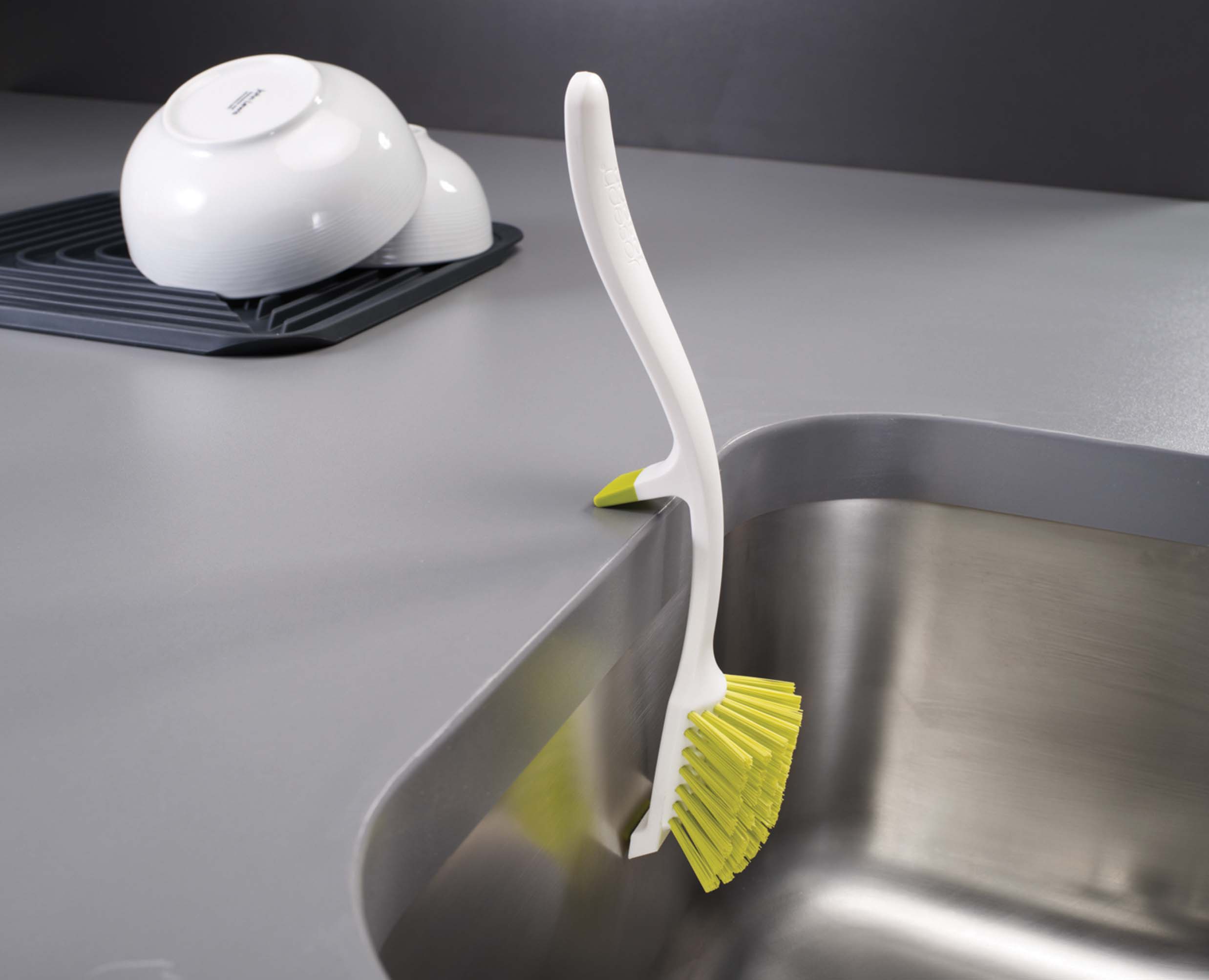 joseph-joseph-edge-grey-washing-up-brush-with-integrated-sink-rest-and-replaceme image 4