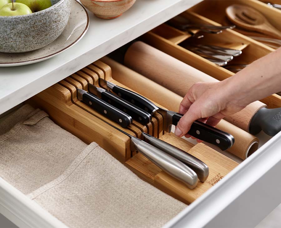 joseph-joseph-drawerstore-bamboo-compact-knife-organiser-holds-up-to-9-knives image 2