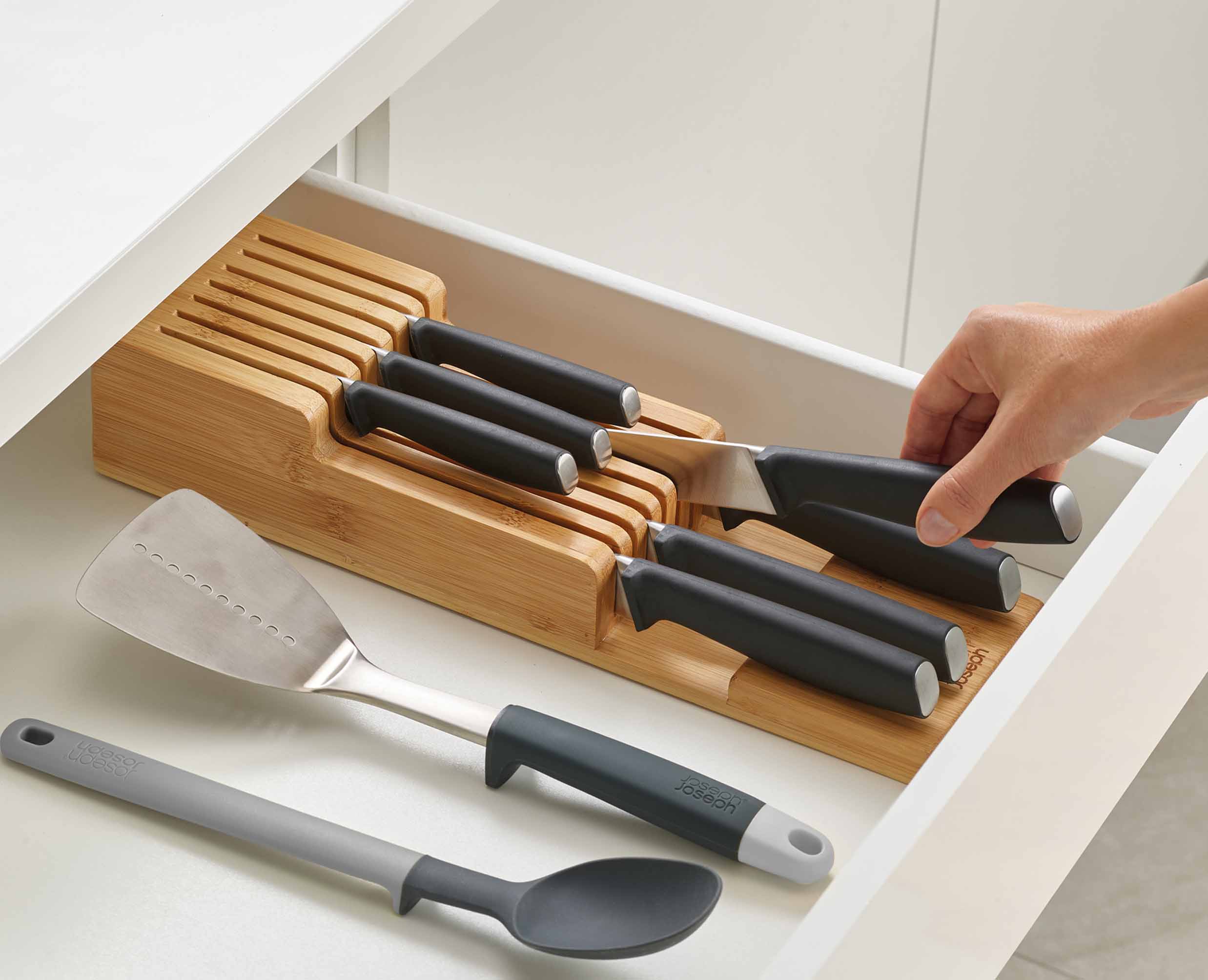 joseph-joseph-drawerstore-bamboo-compact-knife-organiser-holds-up-to-9-knives image 4