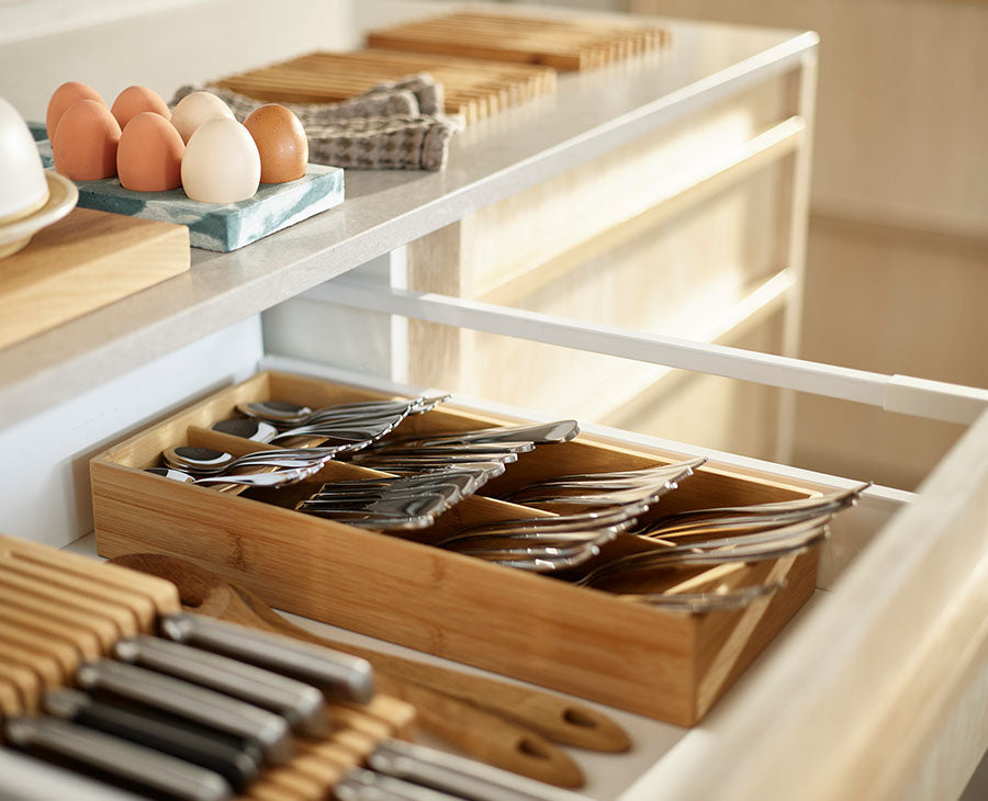 joseph-joseph-drawerstore-bamboo-large-cutlery-organiser-space-saving-tiered-des image 2