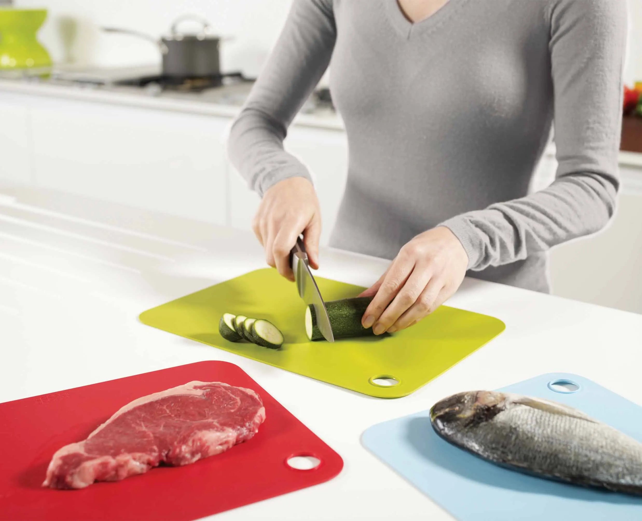 joseph-joseph-pop-3-piece-multicolour-chopping-mat-set-knife-friendly-color-code image 3