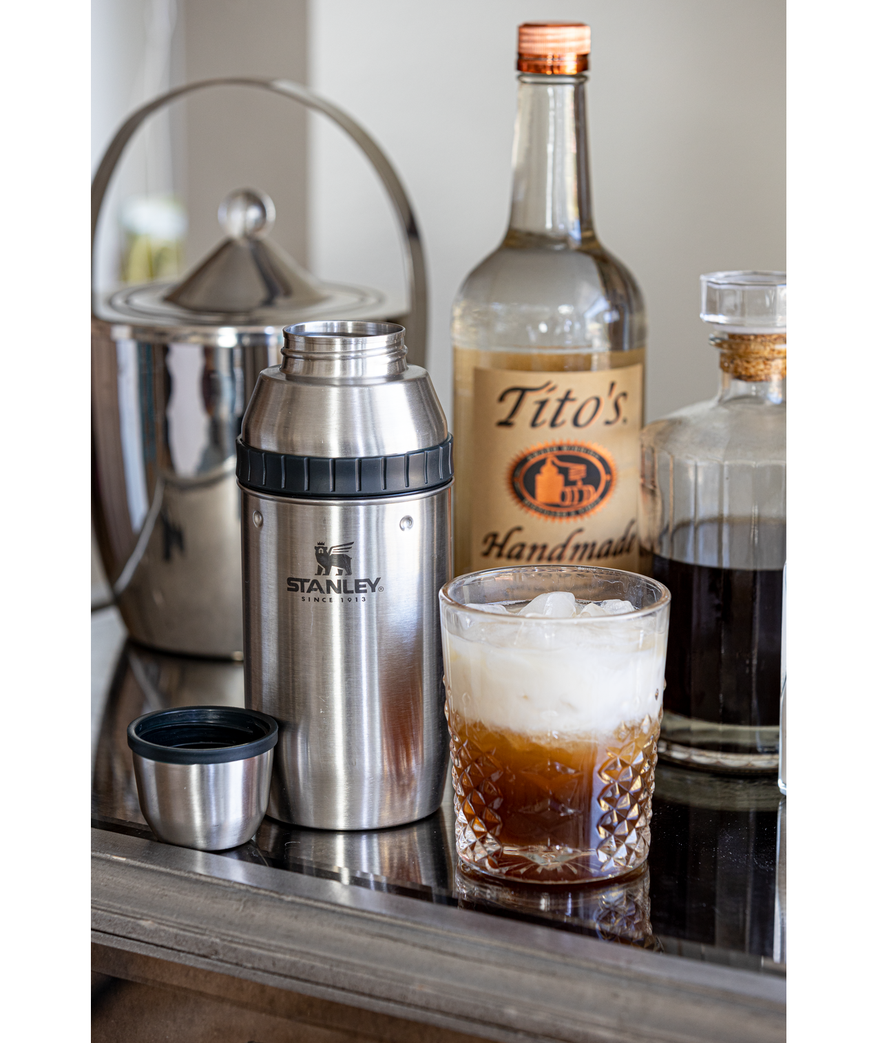 stanley-1913-adventure-happy-hour-cocktail-shaker-set image 8